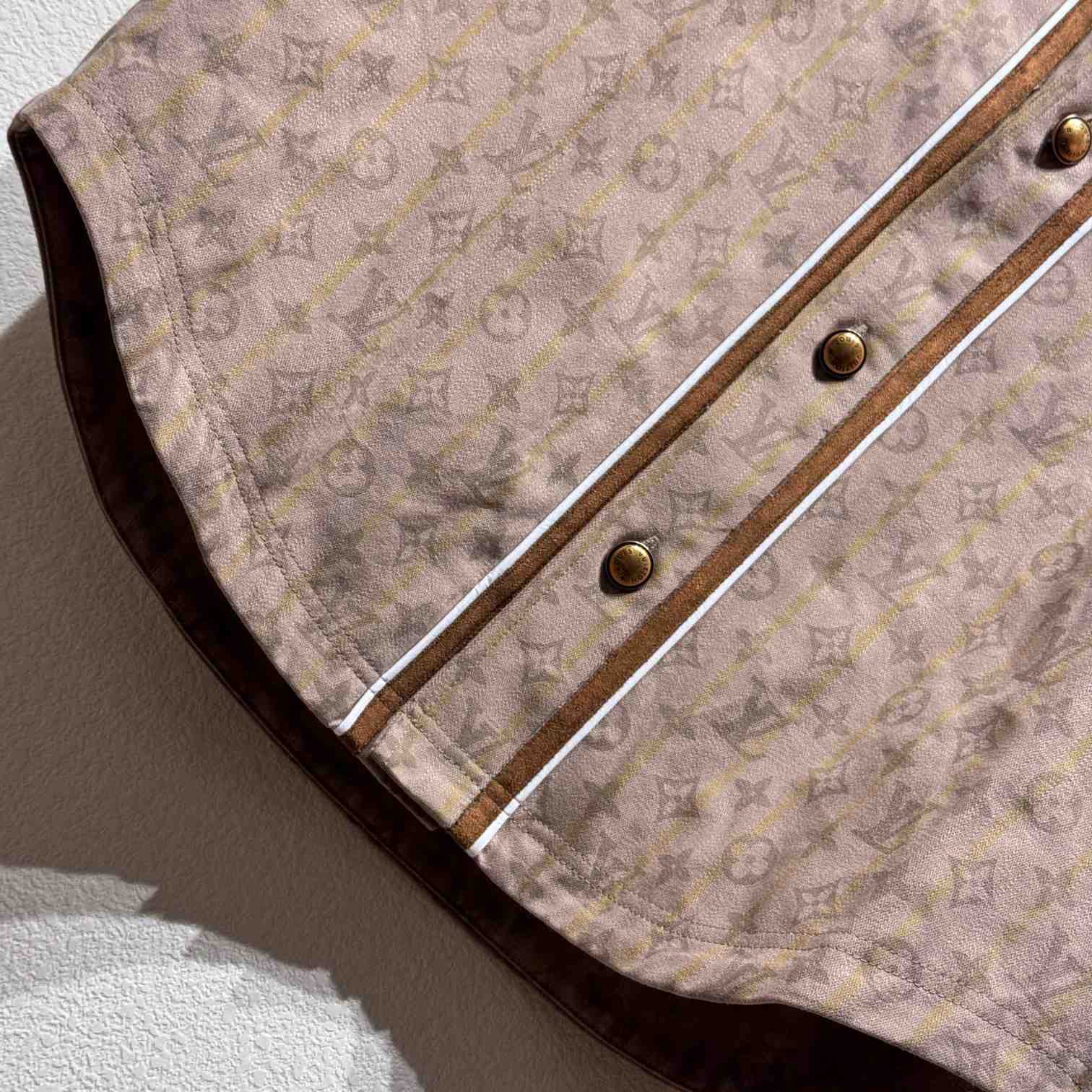 Louis Vuitton Short-Sleeved Shirt    - DesignerGu