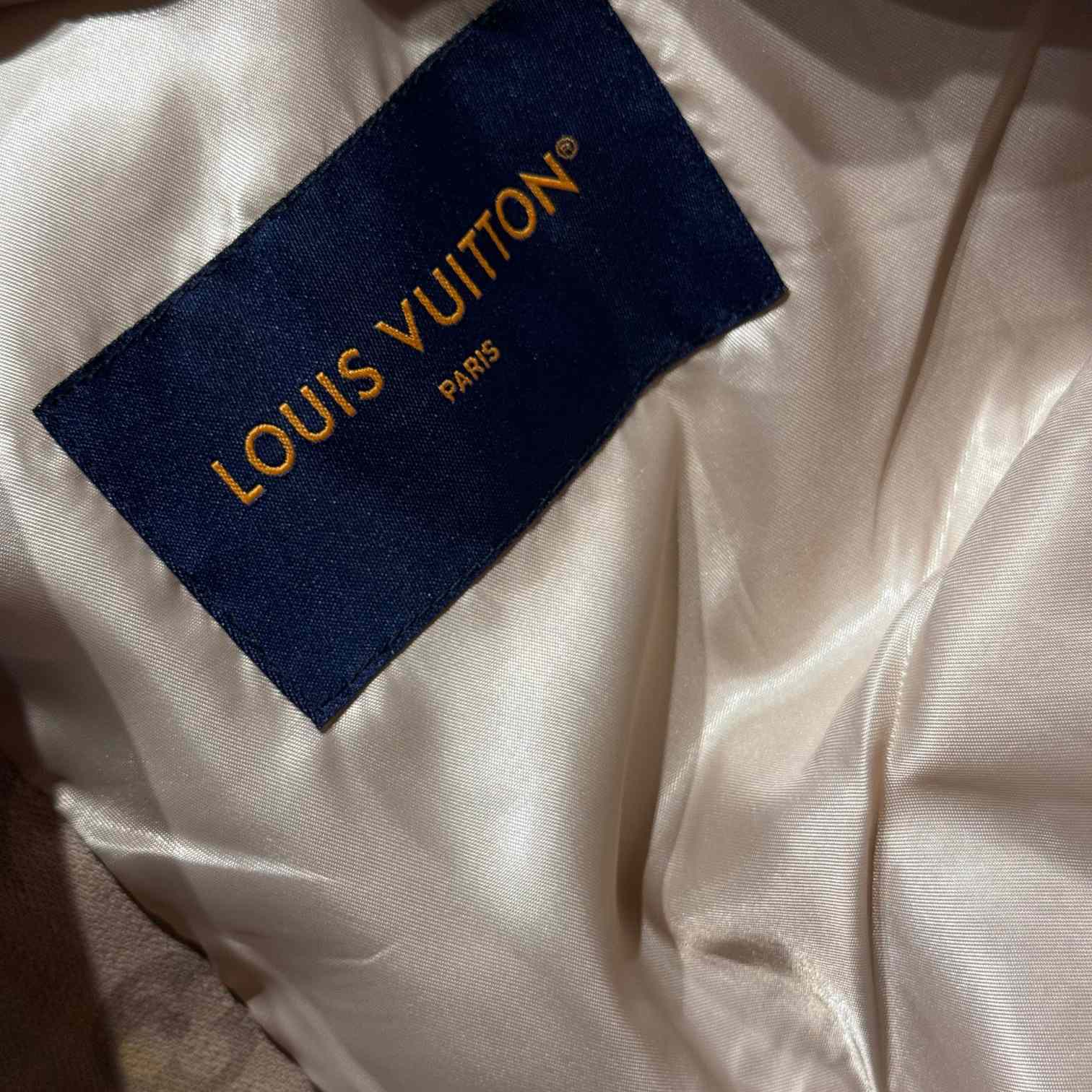 Louis Vuitton Short-Sleeved Shirt    - DesignerGu