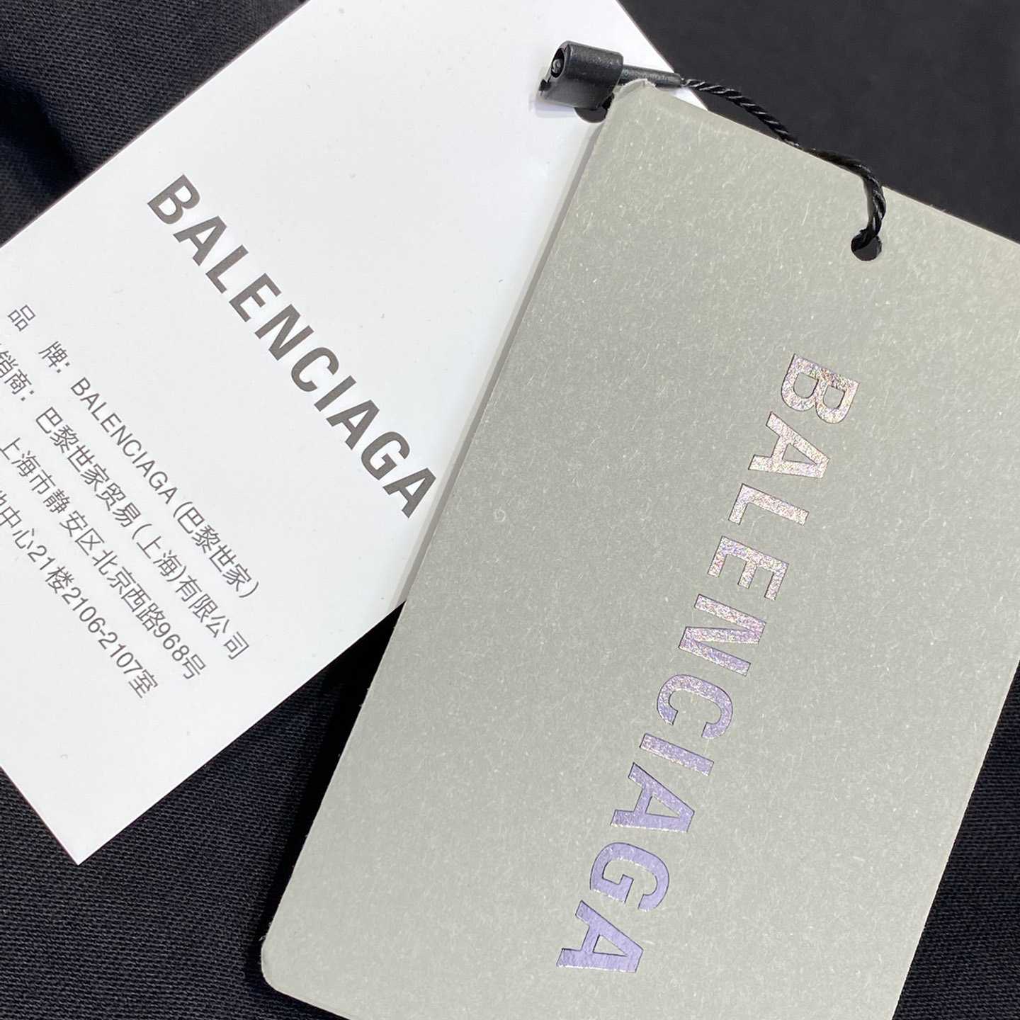 Balenciaga Men's Blue Logo T-shirt - DesignerGu