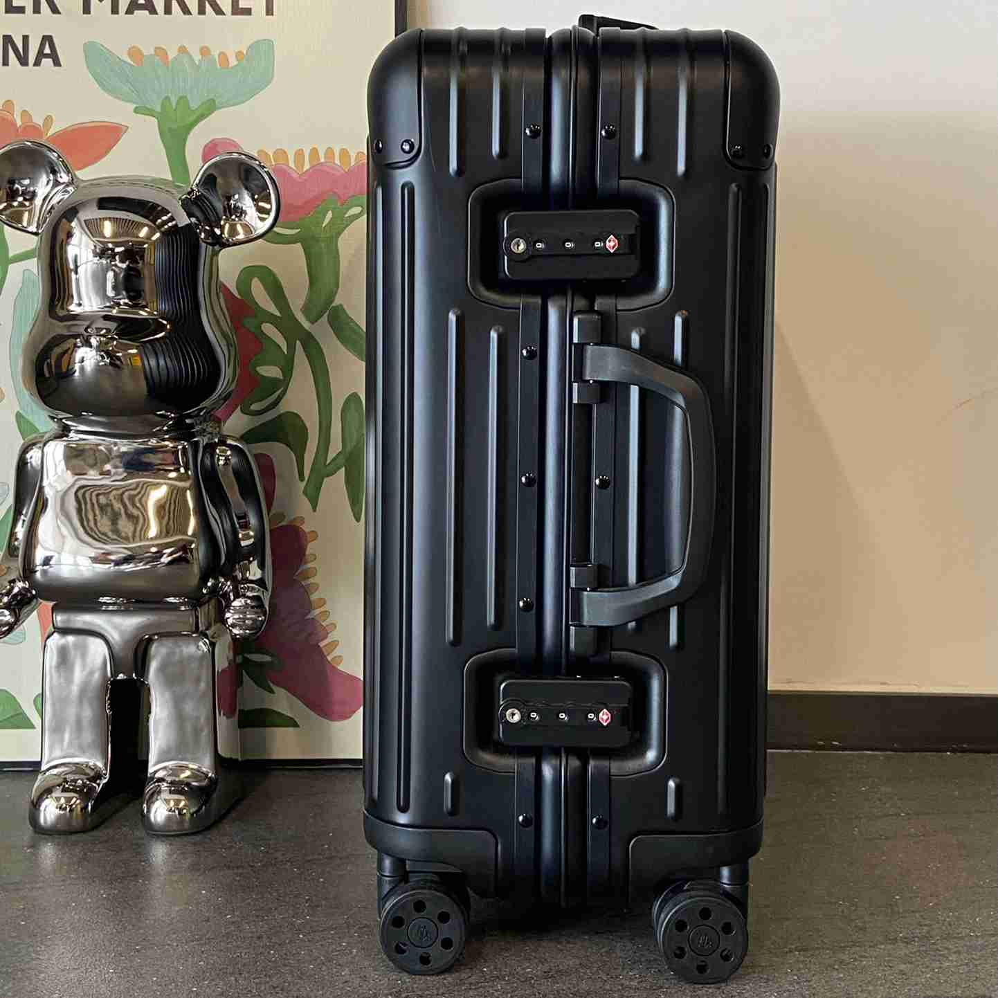 Rimowa Luggage    - 