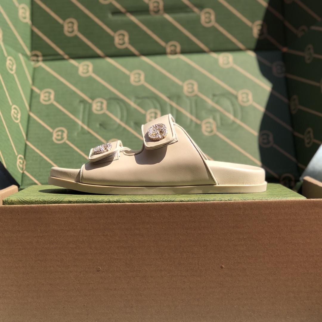 Gucci Women's Double G Sandal - DesignerGu