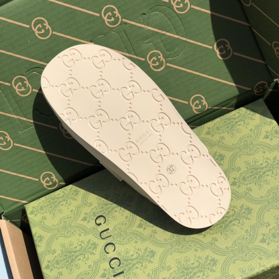 Gucci Women's Double G Sandal - DesignerGu
