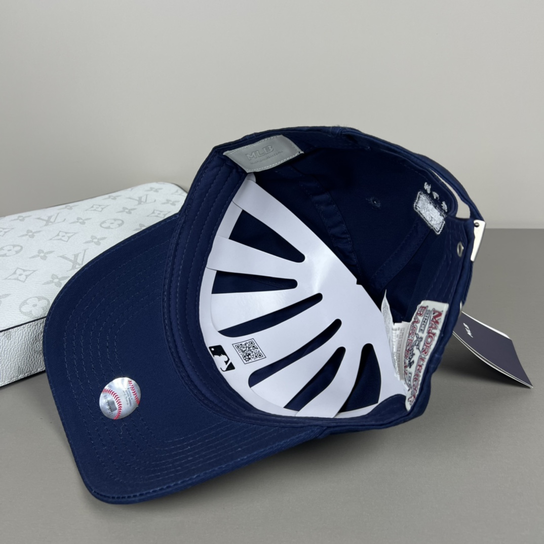 New York Yankees Cap In Blue - DesignerGu
