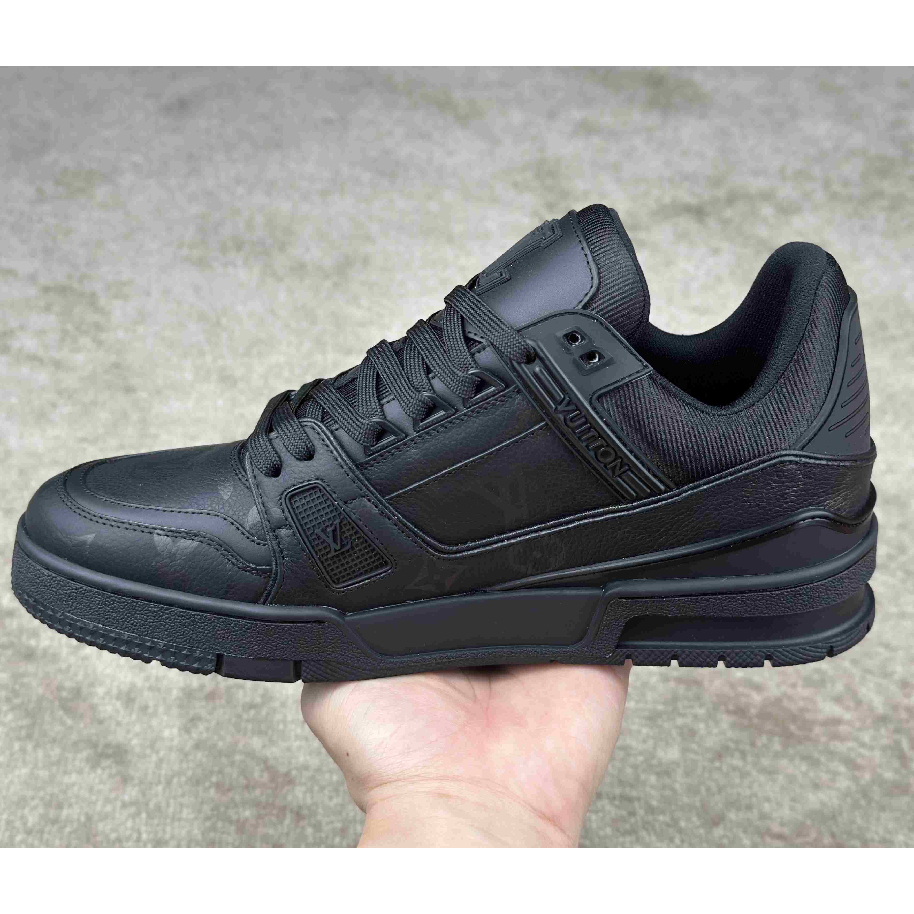 Louis Vuitton LV Trainer Sneaker       1AHDBU - DesignerGu