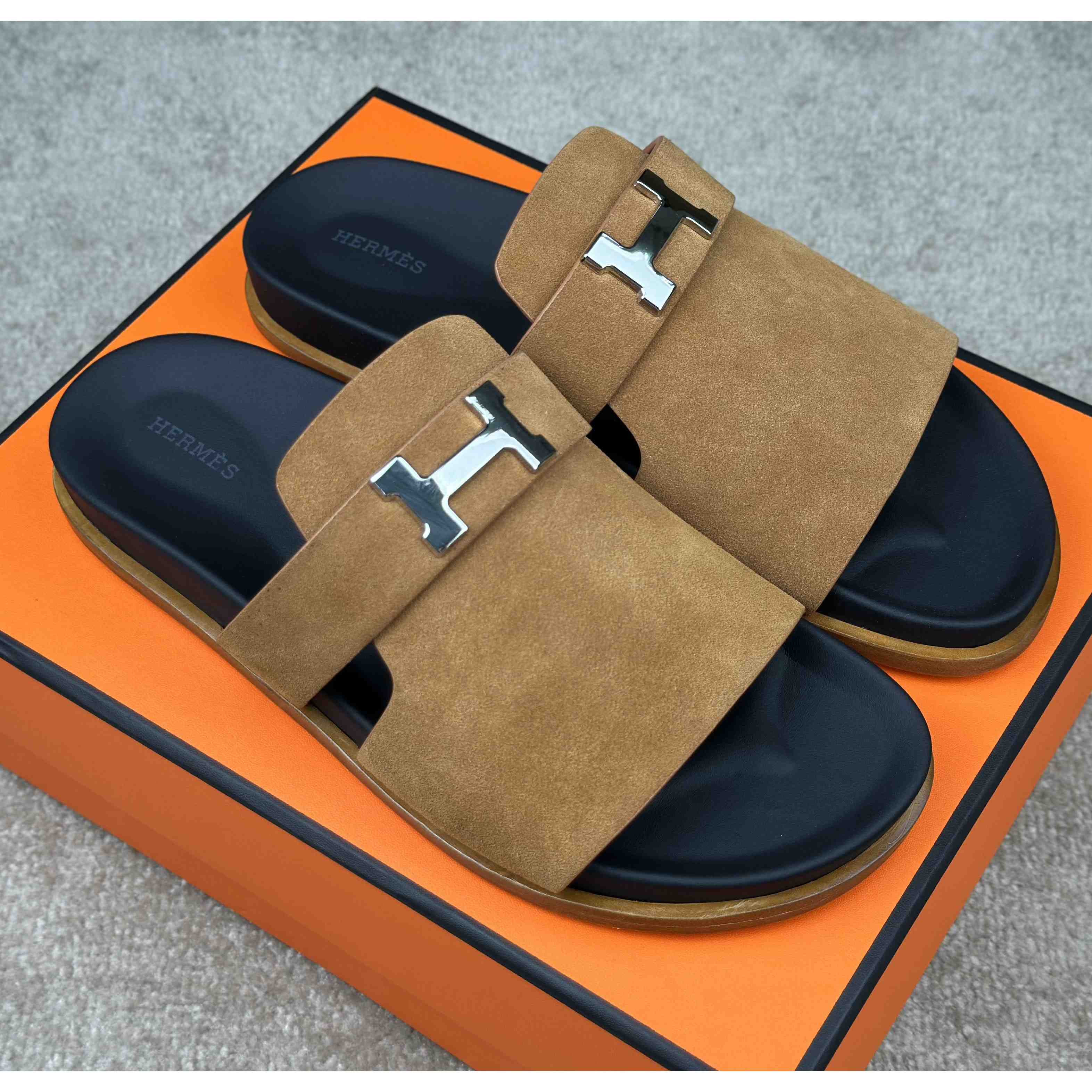Hermes Jaures Sandal - DesignerGu