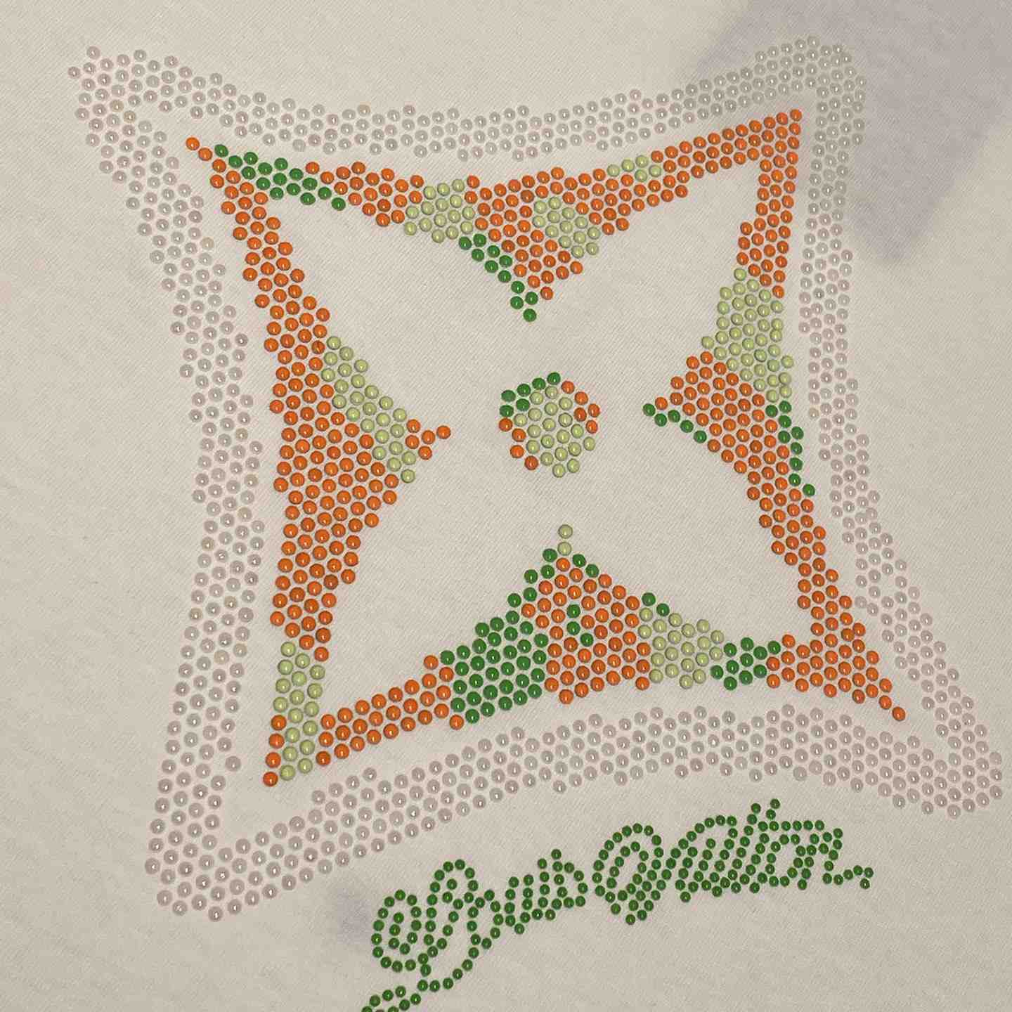 Louis Vuitton Monogram Flower 3D Gradient Print T-Shirt   1AGTRH - DesignerGu