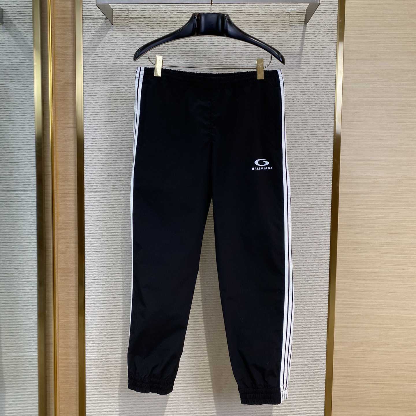 Balenciaga Fitted Tracksuit Pants In Black - DesignerGu