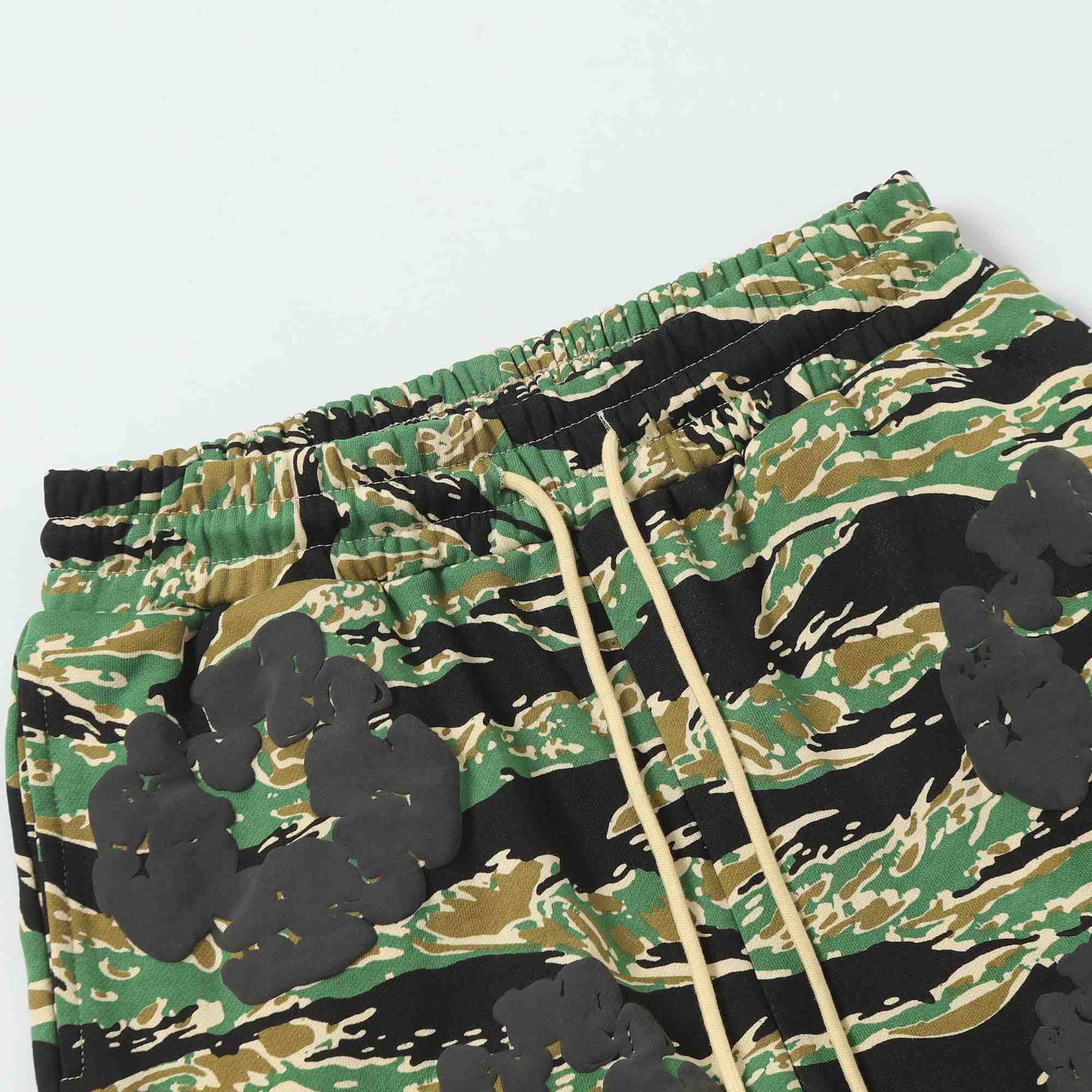 Denim Tears Camo Sweat Shorts - DesignerGu