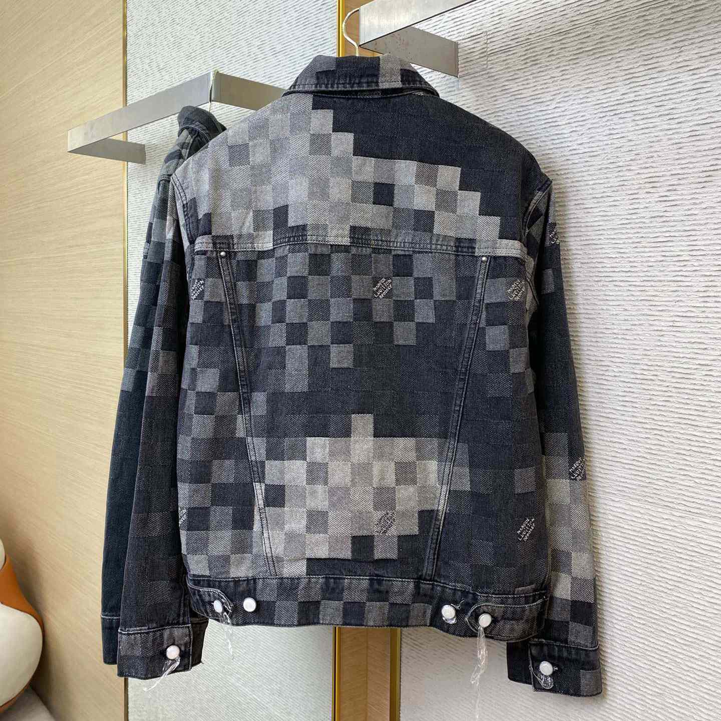 Louis Vuitton Damoflage Classic Denim Jacket  1AHEBG - 
