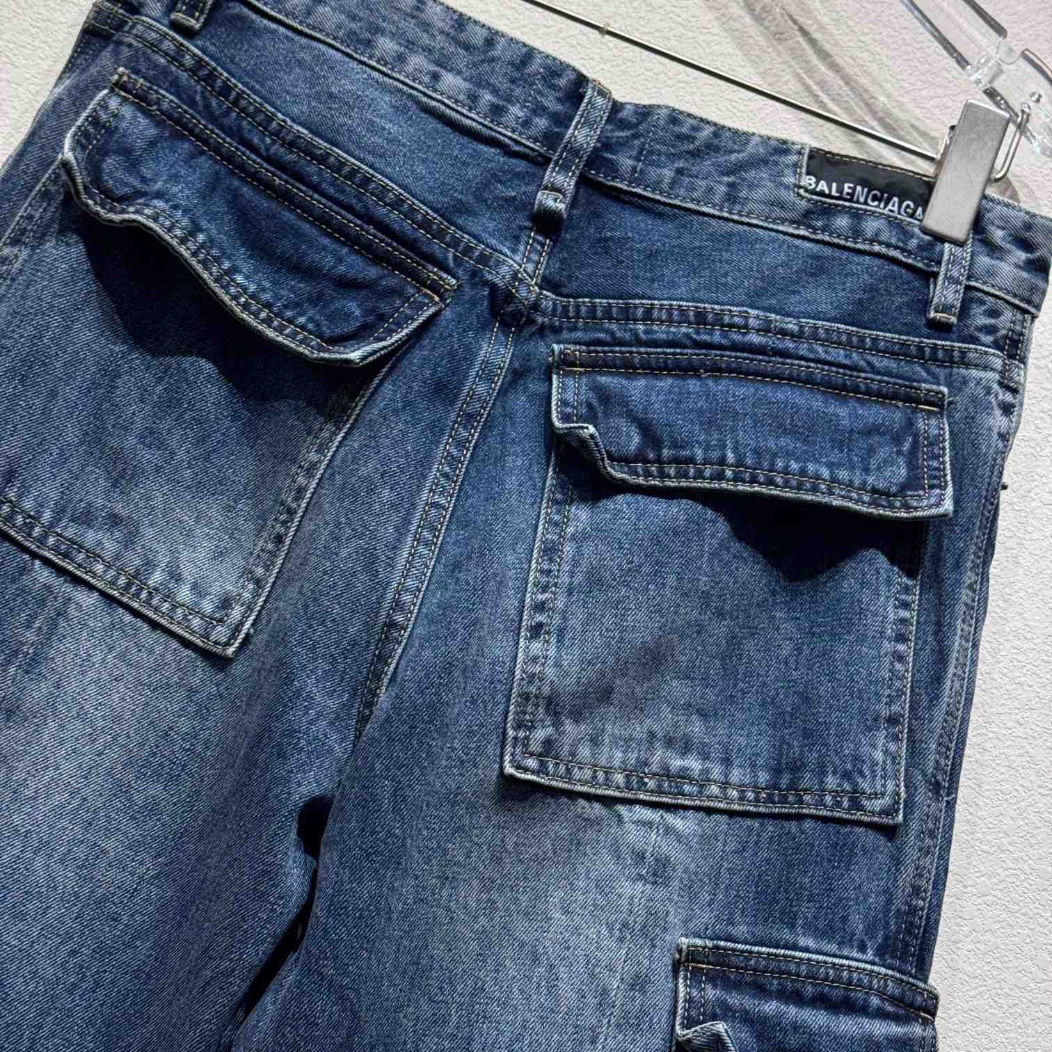 Balenciaga Mid-rise Wide-leg Cargo Jeans - DesignerGu
