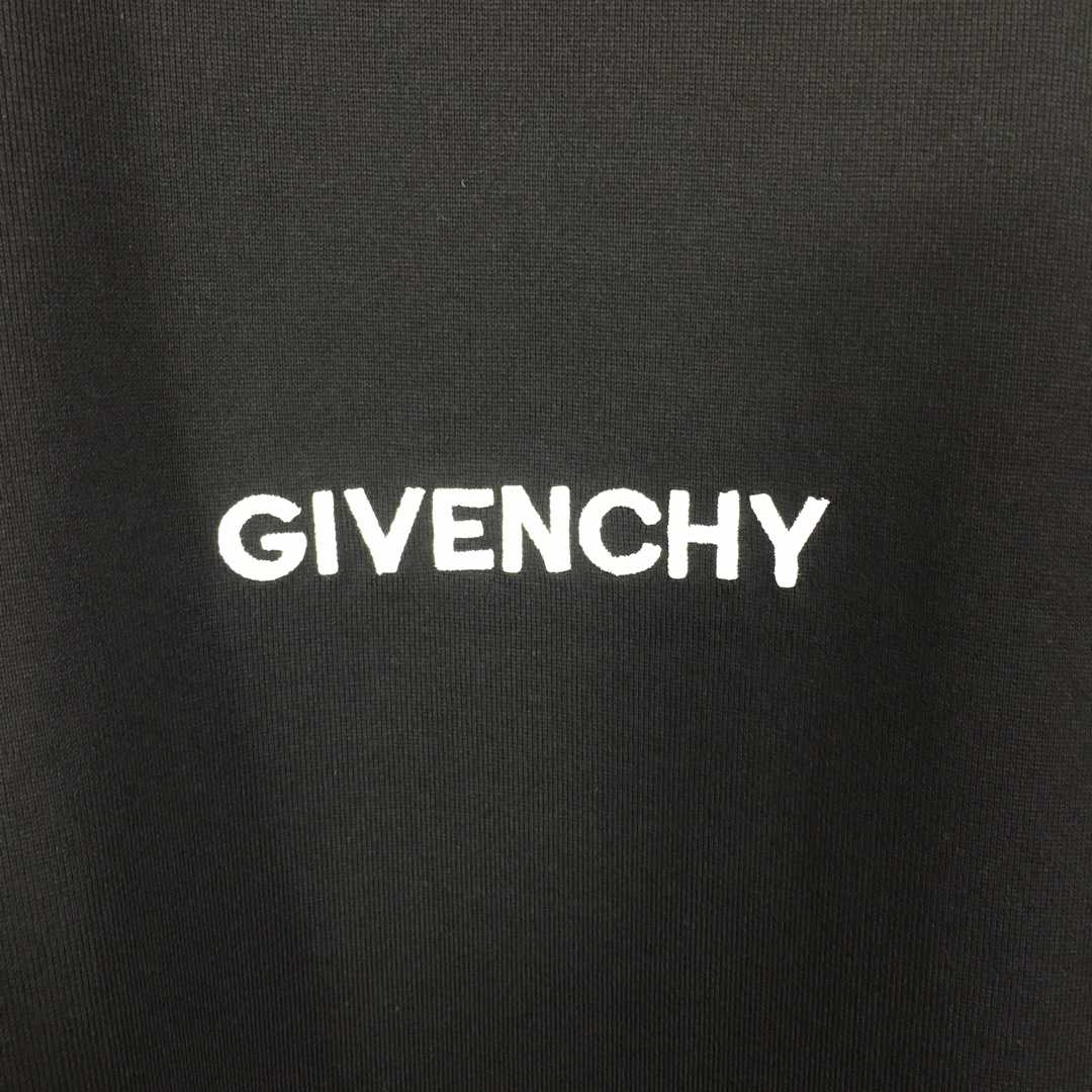 Givenchy T-shirt In Cotton - DesignerGu