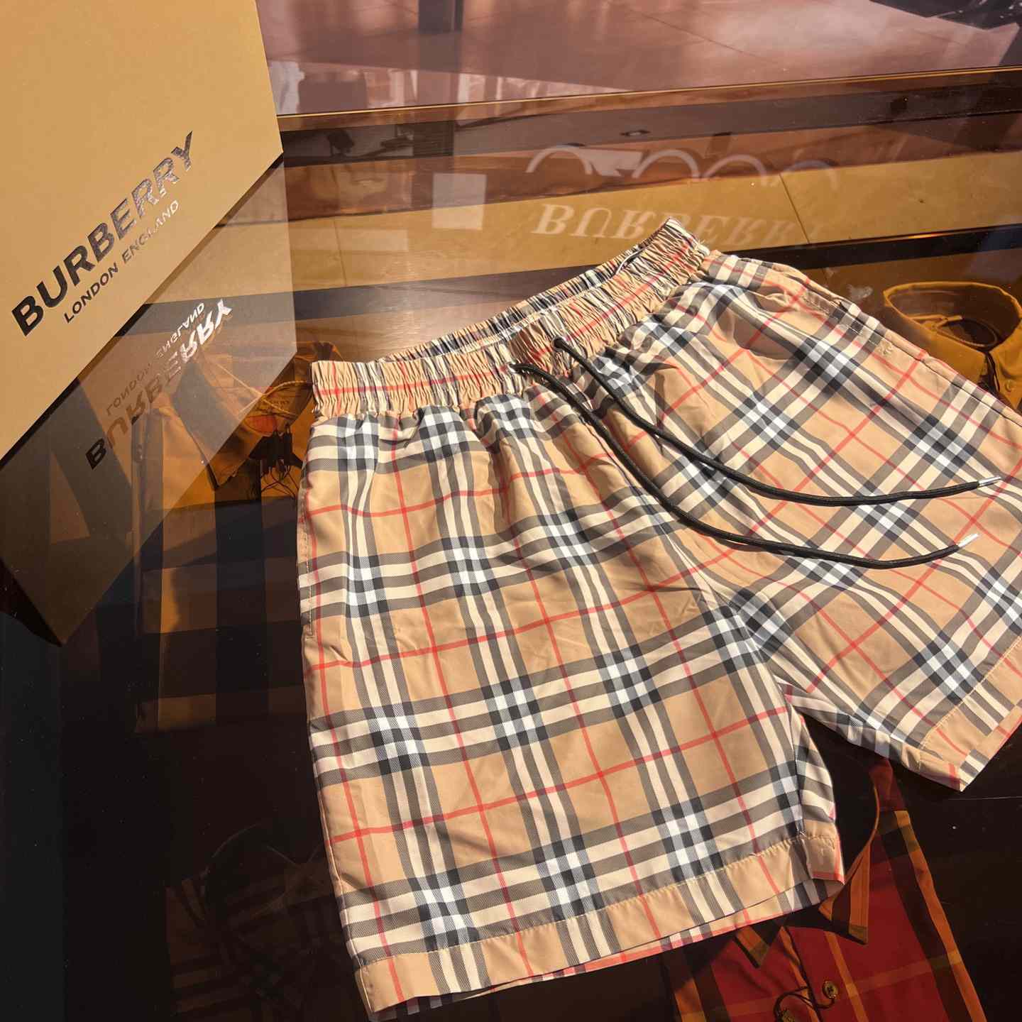 Burberry Shorts - DesignerGu