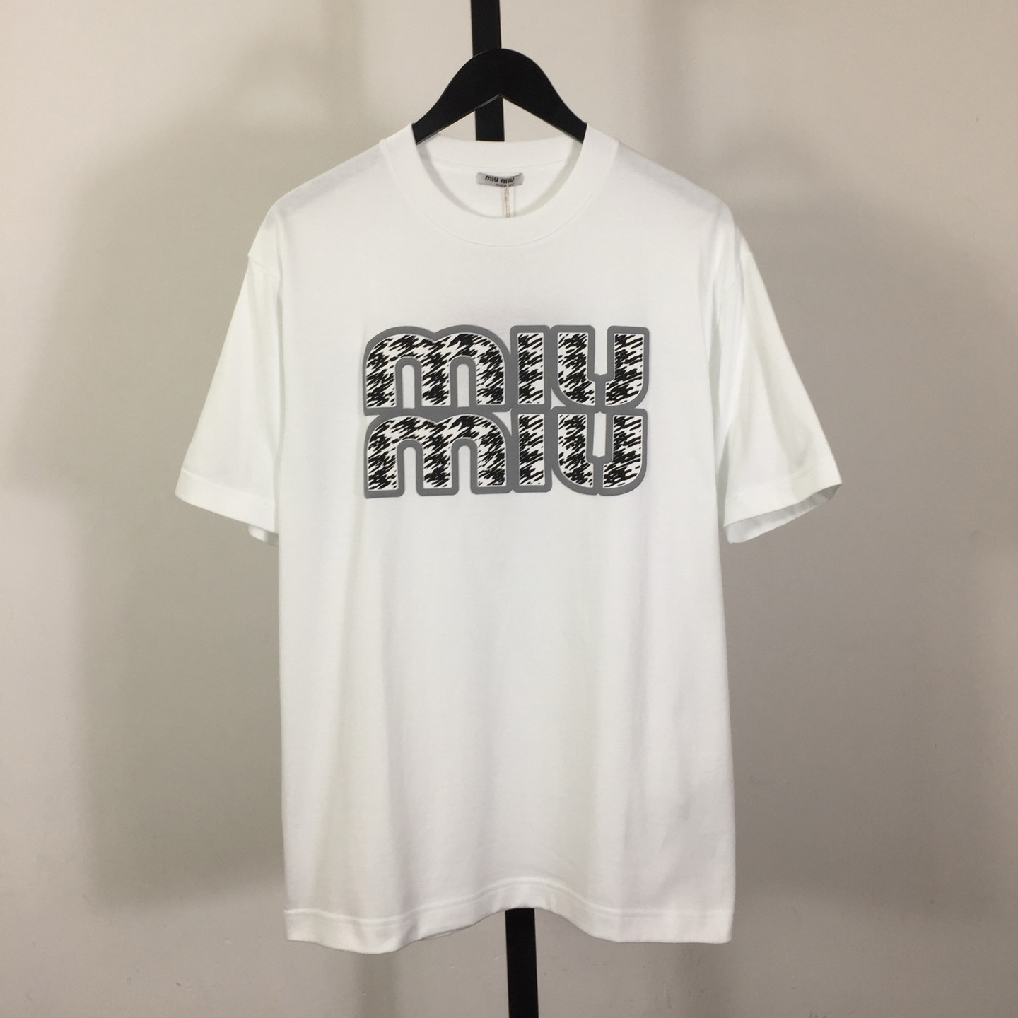 Miu Miu Logo T-shirt - DesignerGu