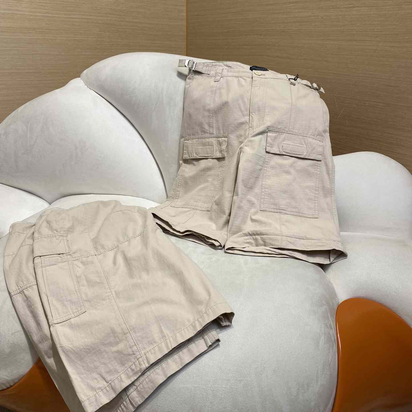 Balenciaga Flared Cargo Pants - DesignerGu
