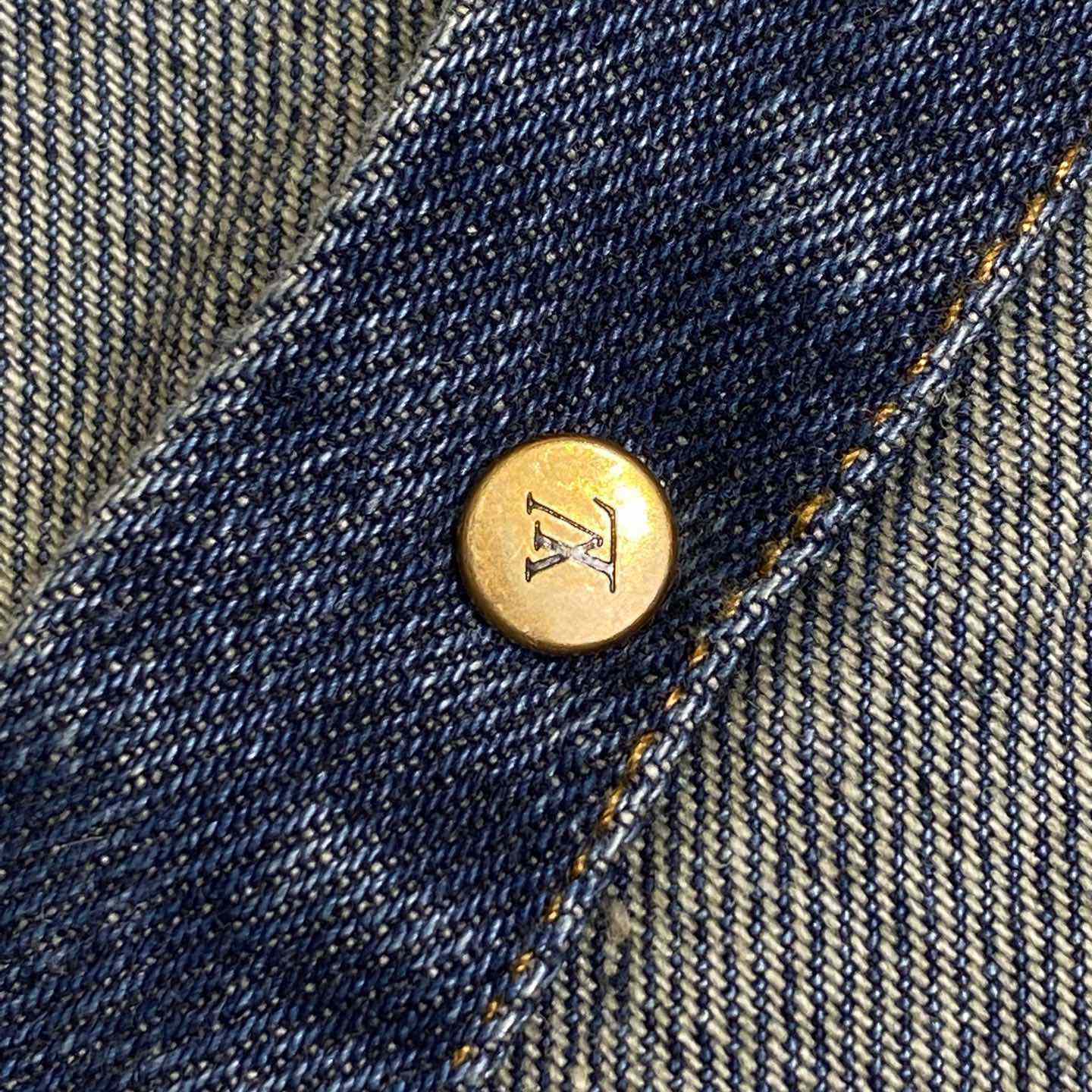 Louis Vuitton Sunfaded Effect Denim Long-Sleeved Shirt   1AHCI4 - 