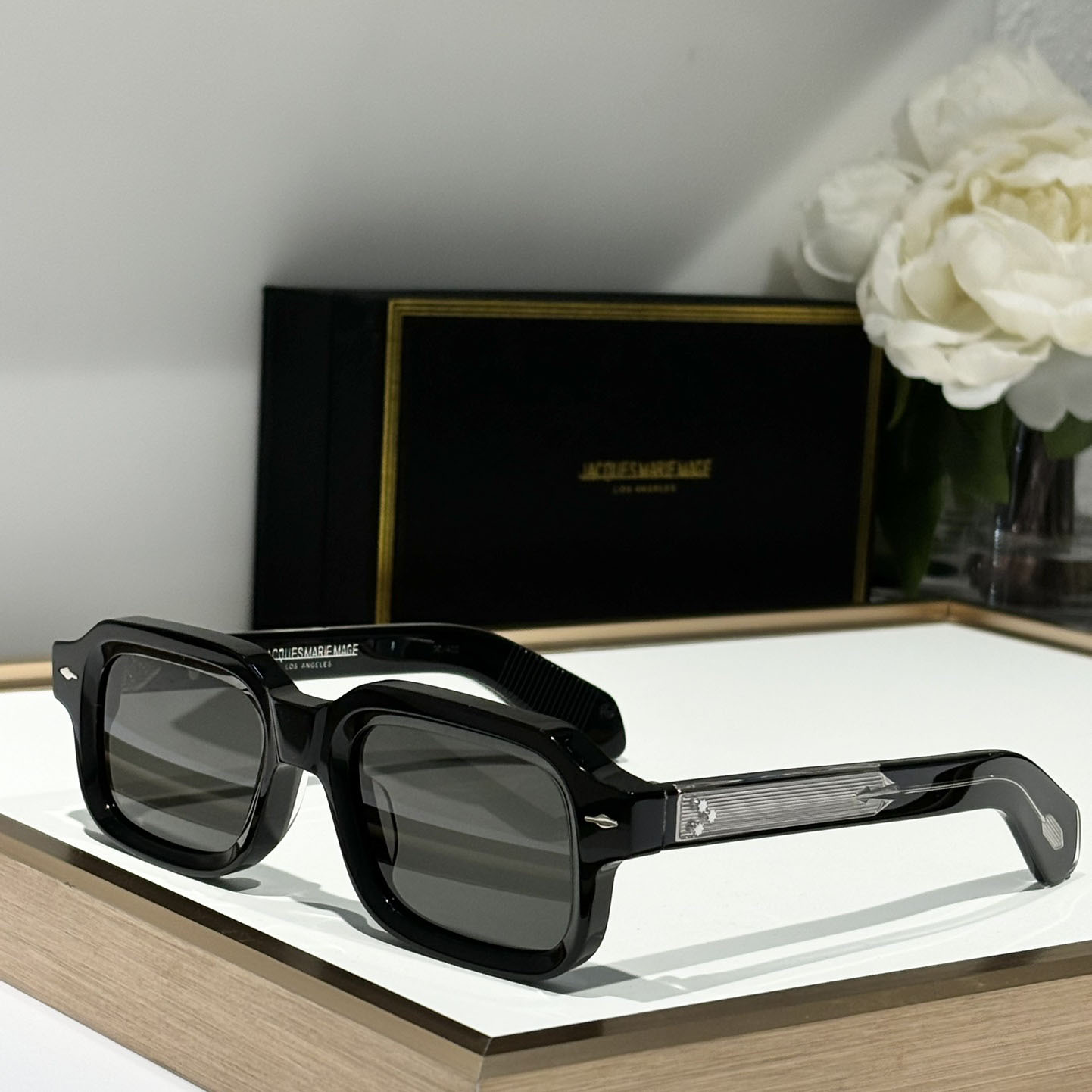 Jacquemus SANDRO Sunglasses - DesignerGu