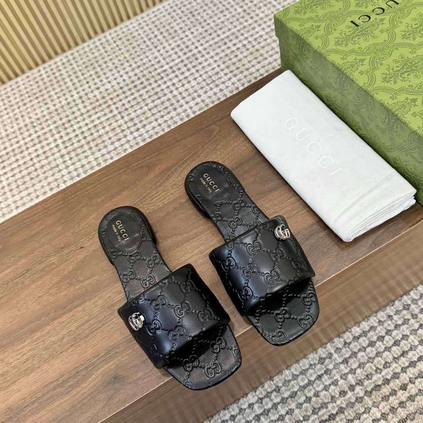 Gucci Women's Slide Sandal With Double G - DesignerGu