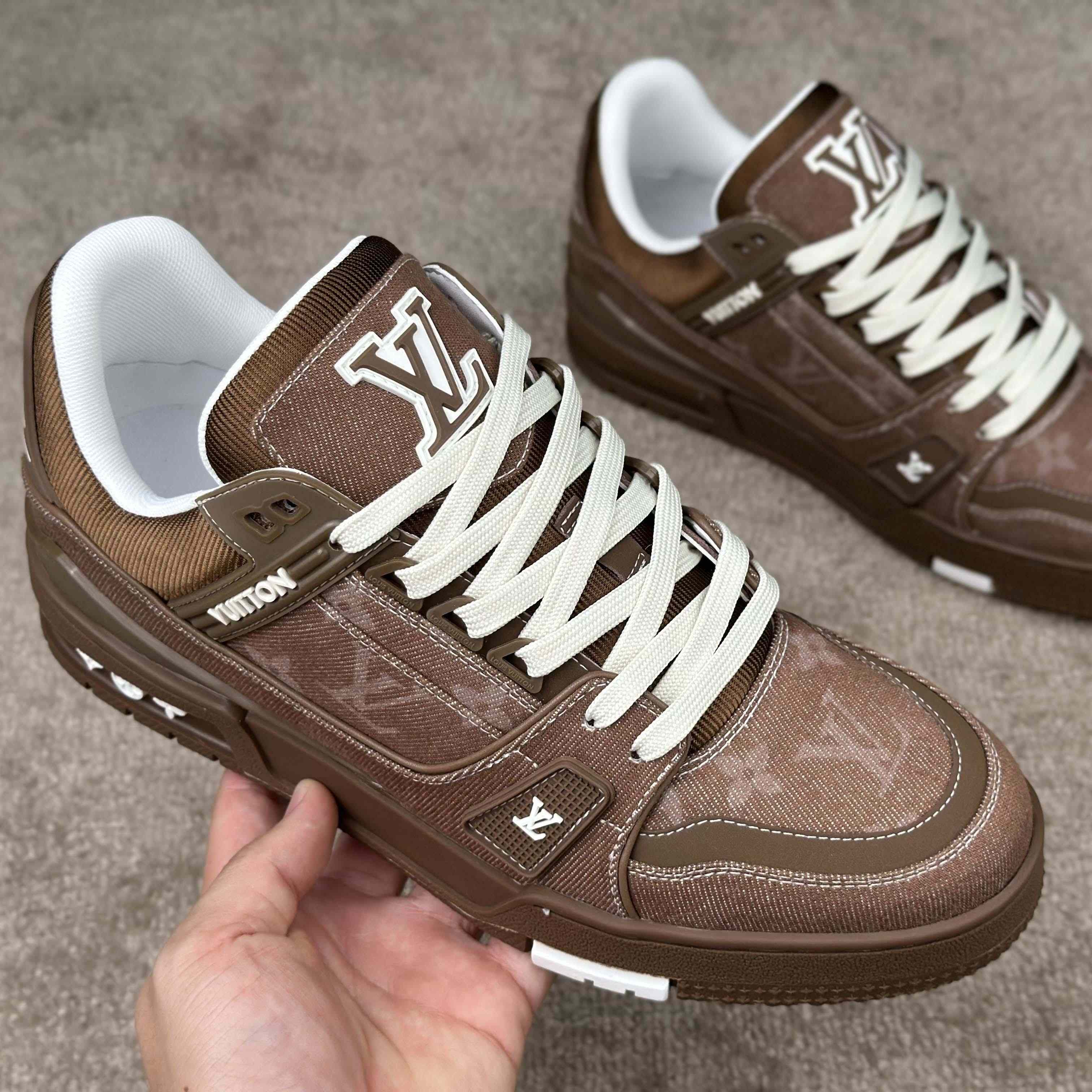 Louis Vuitton LV Trainer Sneaker   1AHT23 - DesignerGu