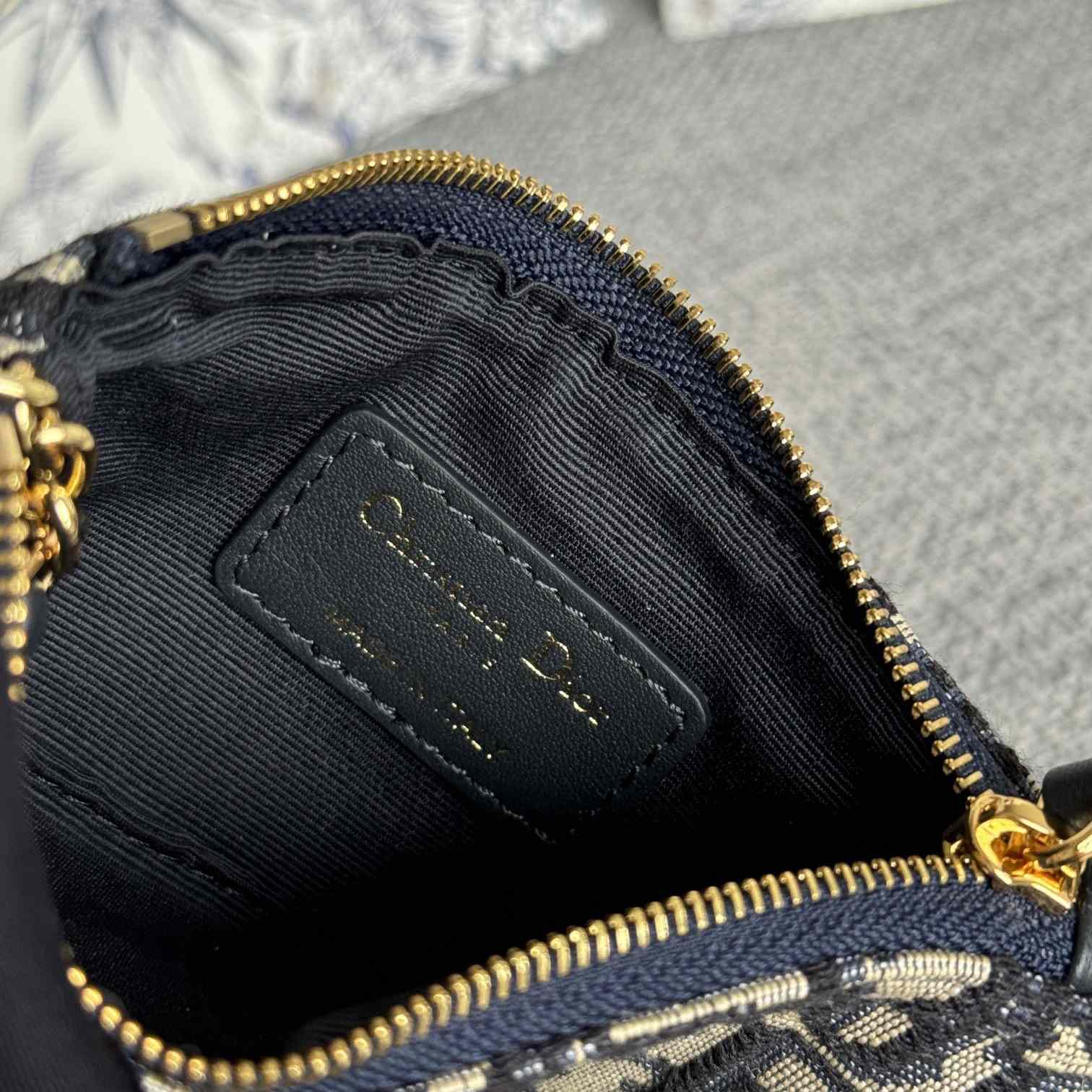 Dior 30 Montaigne Glycine Zipped Key Case (14.5*7.6cm) - DesignerGu