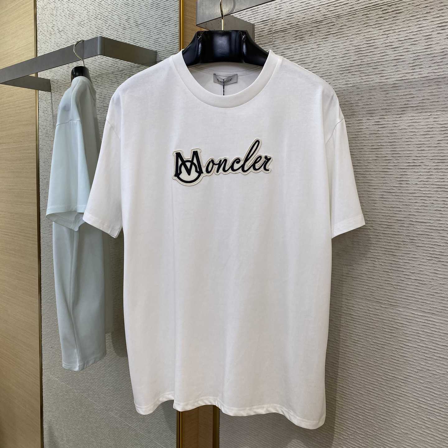 Moncler Varsity logo t-shirt - DesignerGu