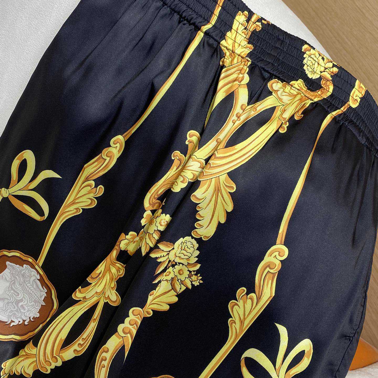 Versace Cameo Silk Shirt And Short - DesignerGu