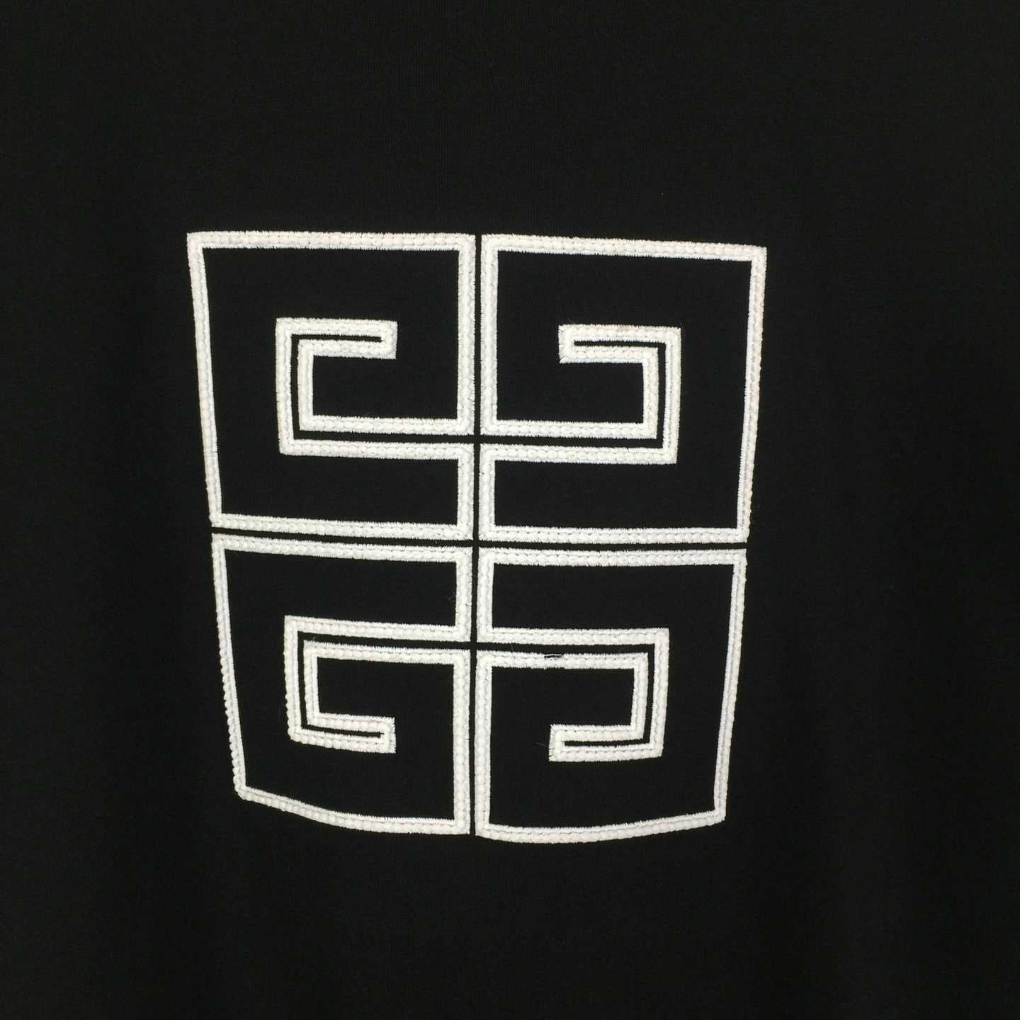 Givenchy T-shirt In Cotton - DesignerGu