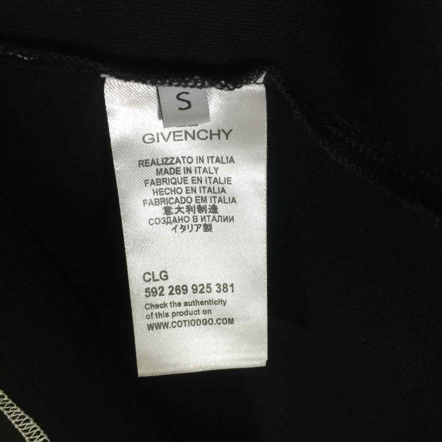 Givenchy T-shirt In Cotton - DesignerGu