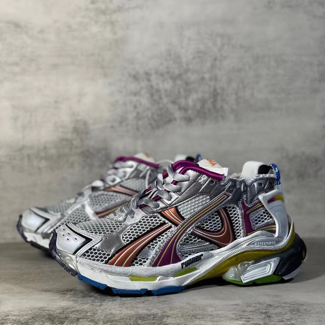 Balenciaga Runner Sneakers - DesignerGu