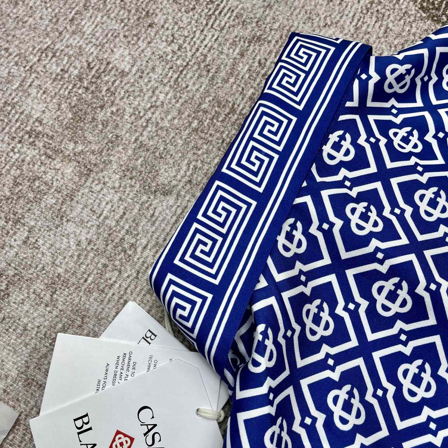 Casablanca Gradient-effect Shirt    CA3528 - DesignerGu