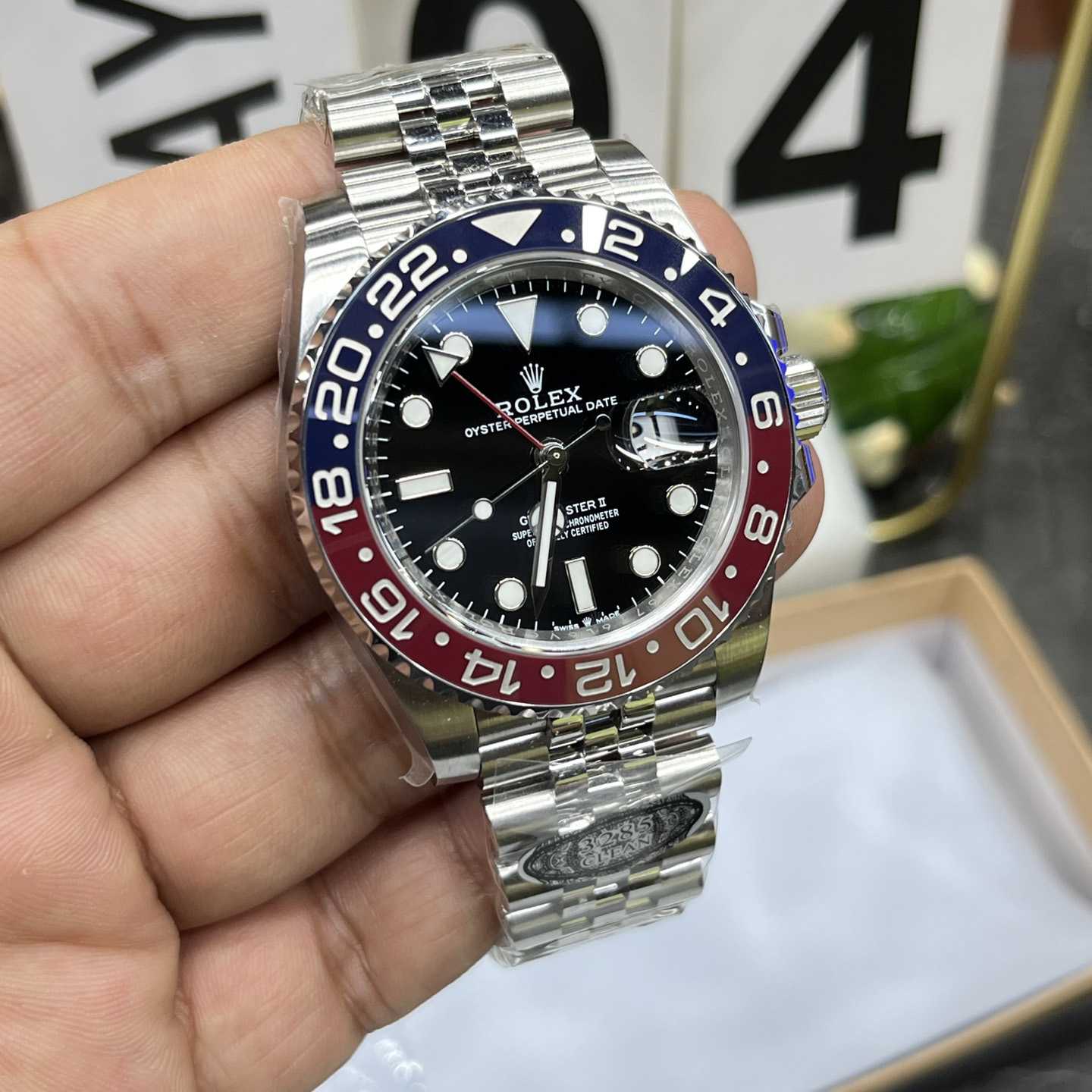 Rolex Oyster Perpetual Watch      40mm - DesignerGu