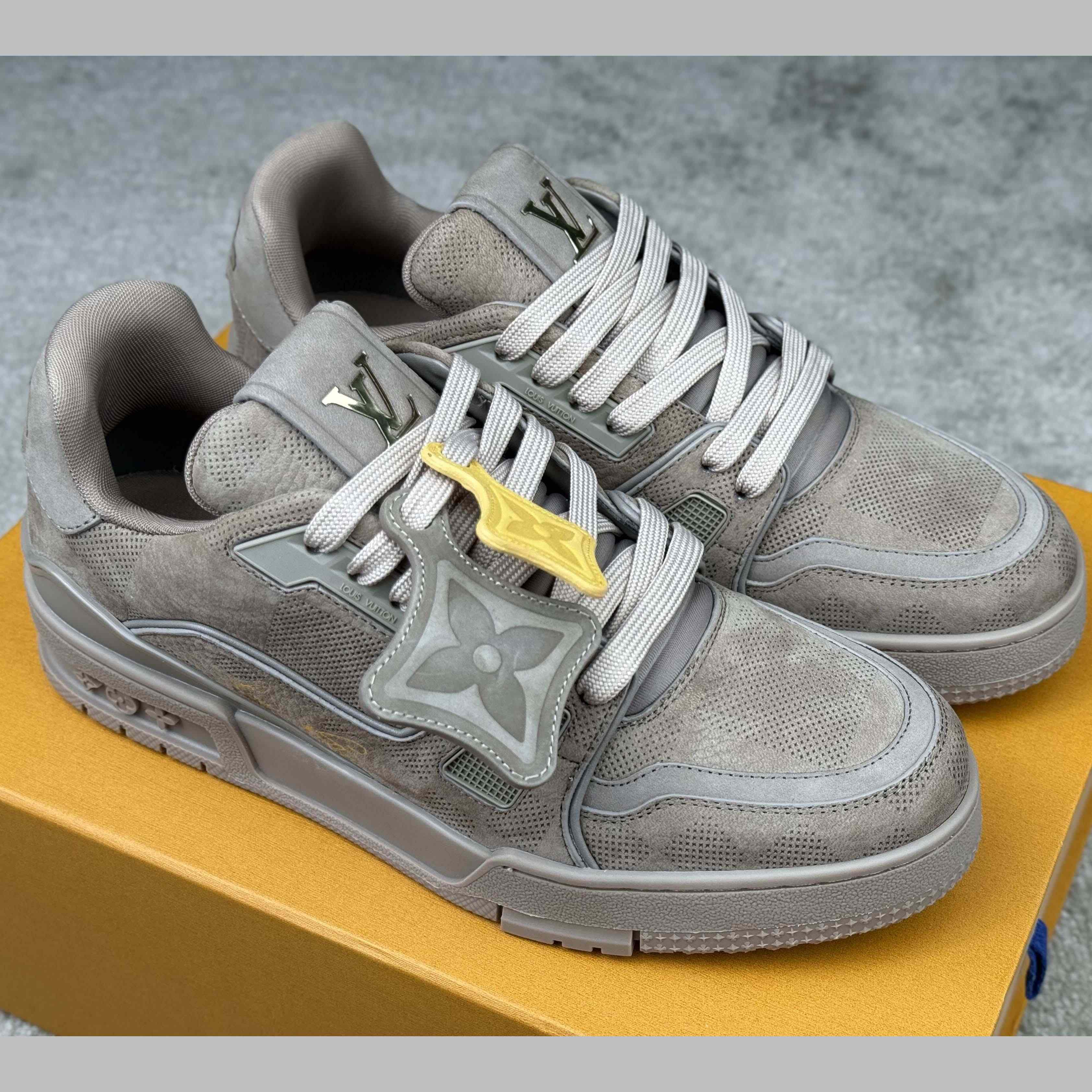 Louis Vuitton LV Trainer Sneaker   1AH622 - DesignerGu