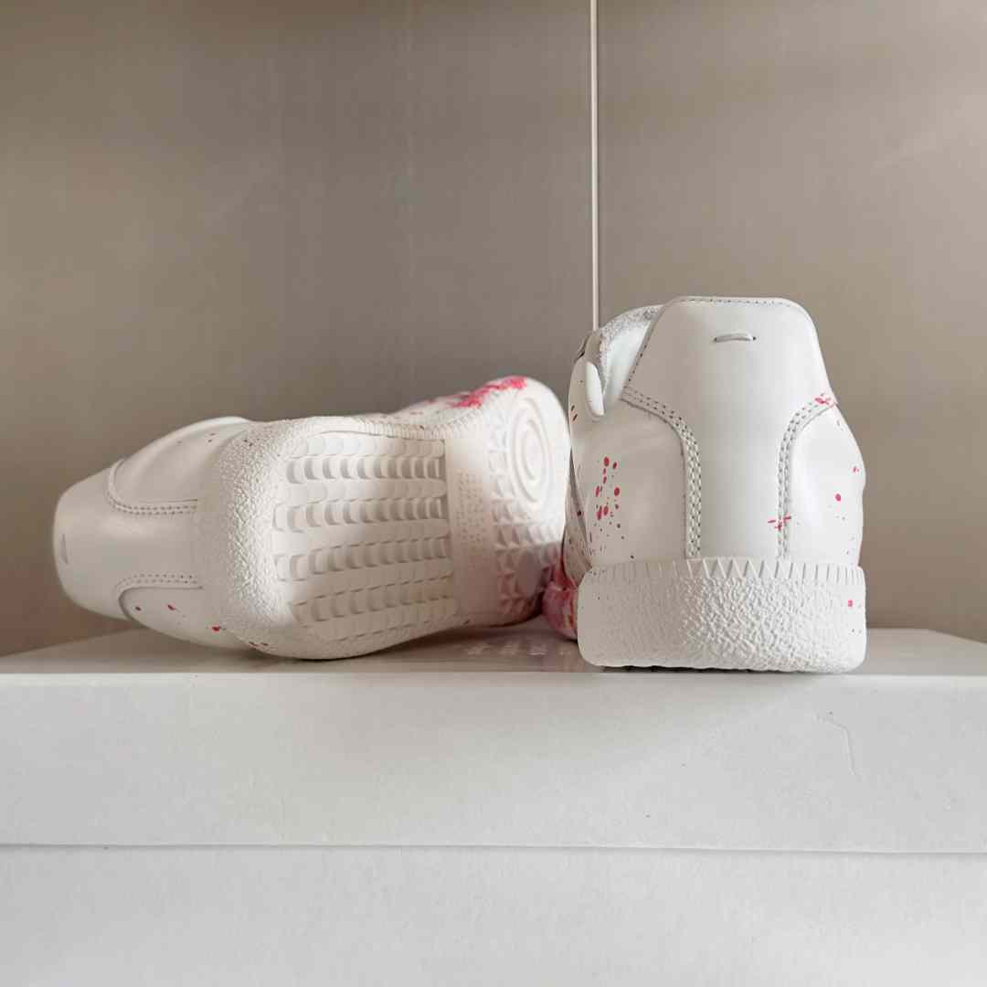 Maison Margiela Replica 'Paint Splatter - White Red' - DesignerGu