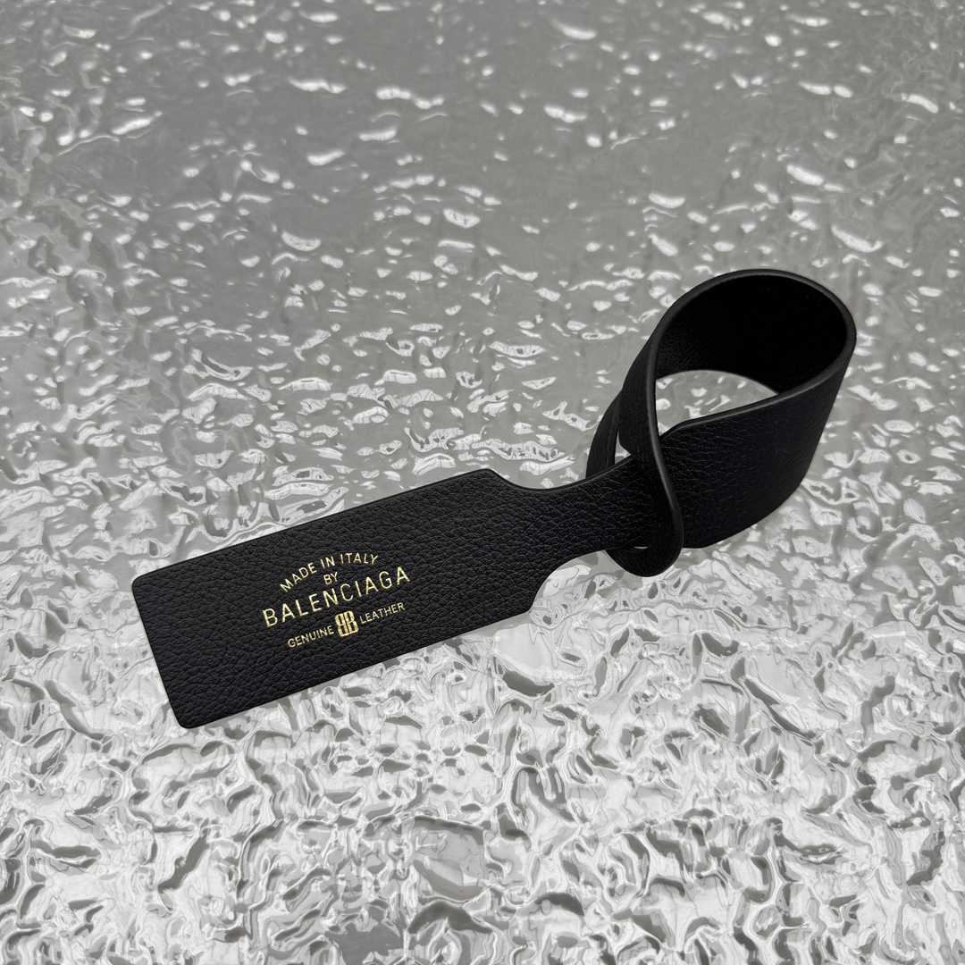 Balenciaga Carrie Bowling Bag Small In Black - DesignerGu