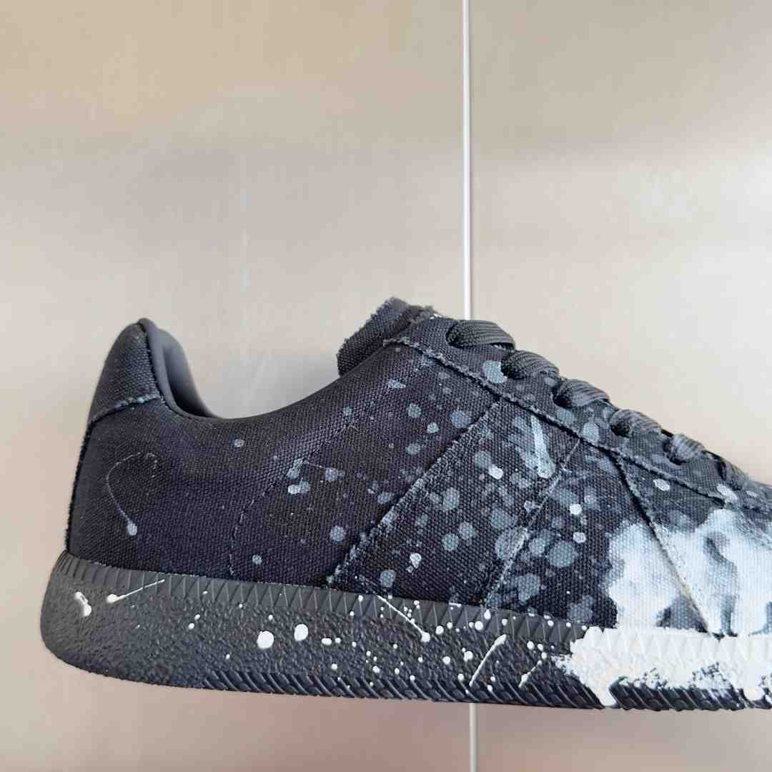 Maison Margiela Replica 'Paint Splatter - Black' - DesignerGu