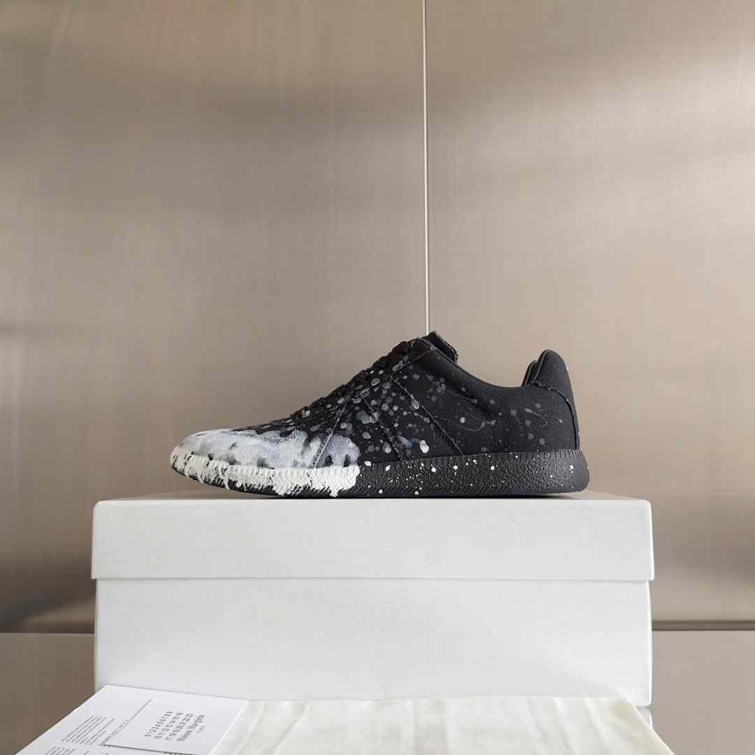 Maison Margiela Replica 'Paint Splatter - Black' - DesignerGu