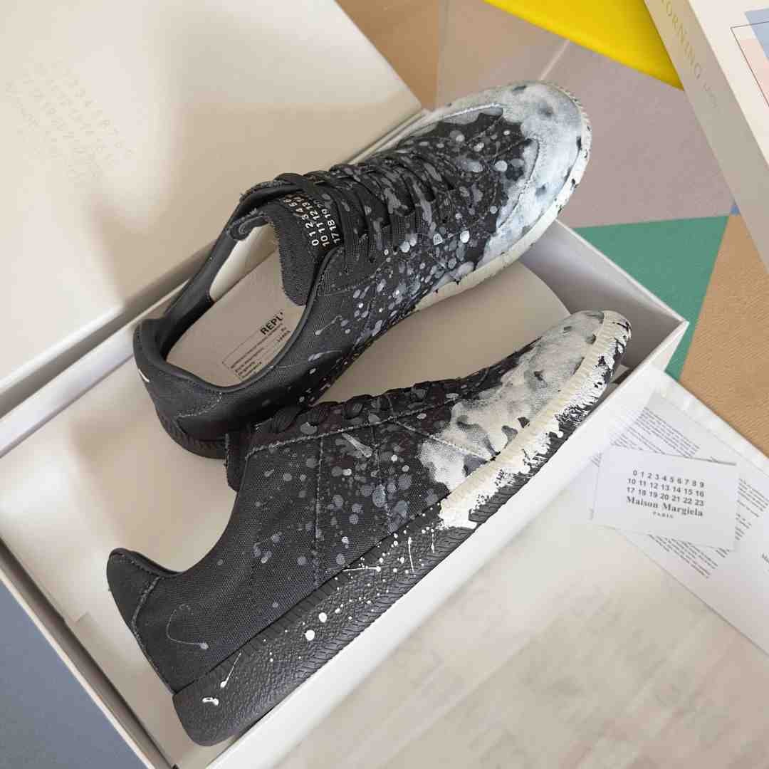 Maison Margiela Replica 'Paint Splatter - Black' - DesignerGu