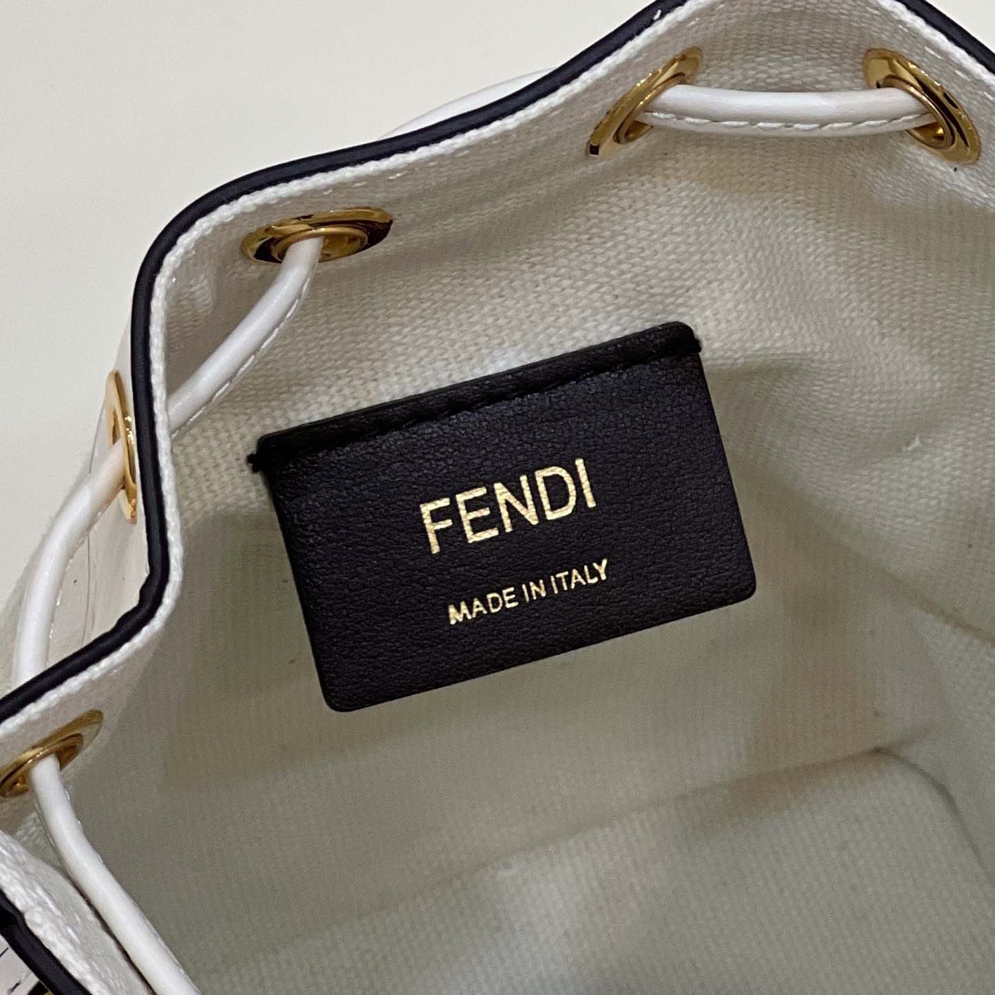 Fendi Mon Tresor Leather White  12×18×10cm - DesignerGu