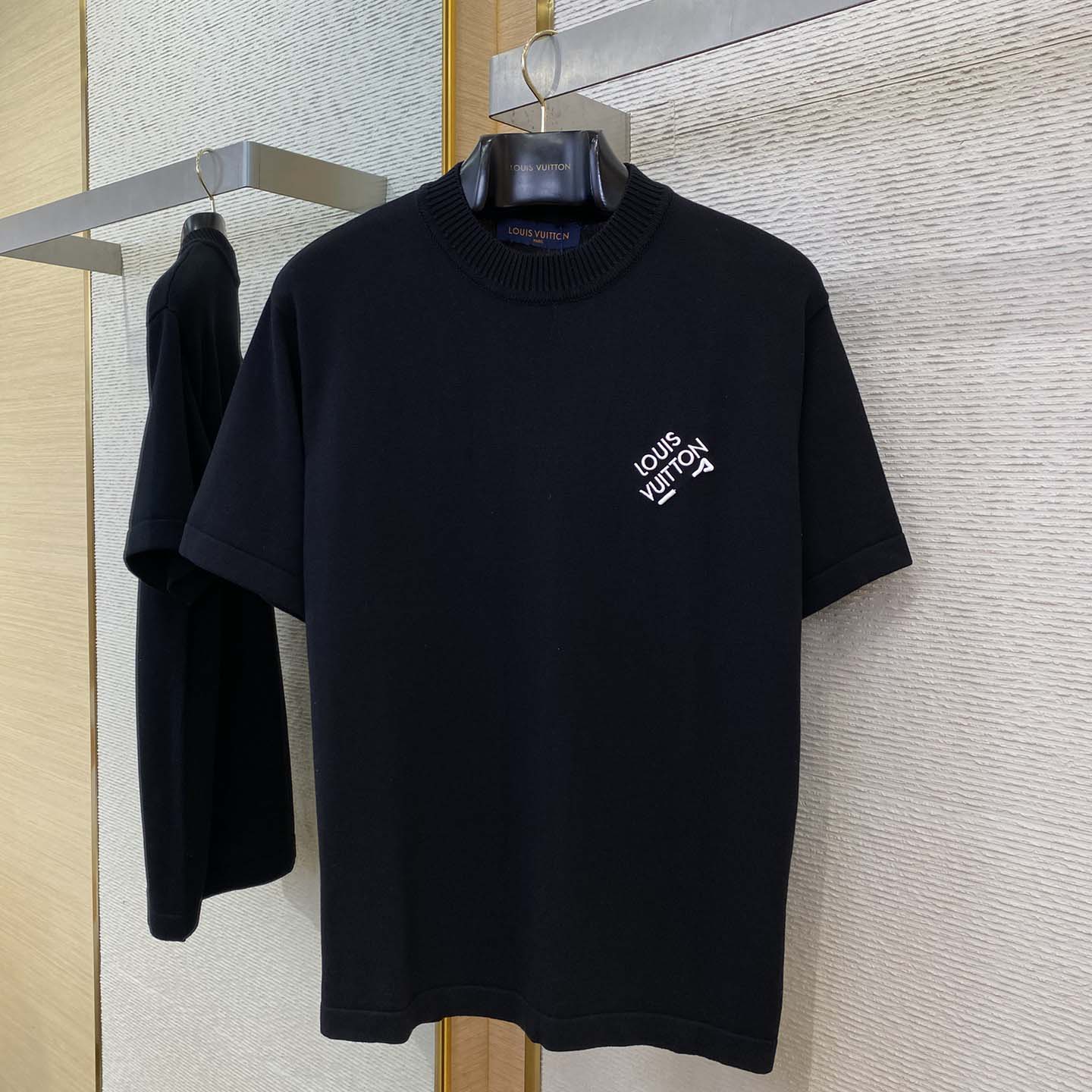 Louis Vuitton Signature Short-Sleeved T-Shirt  - DesignerGu