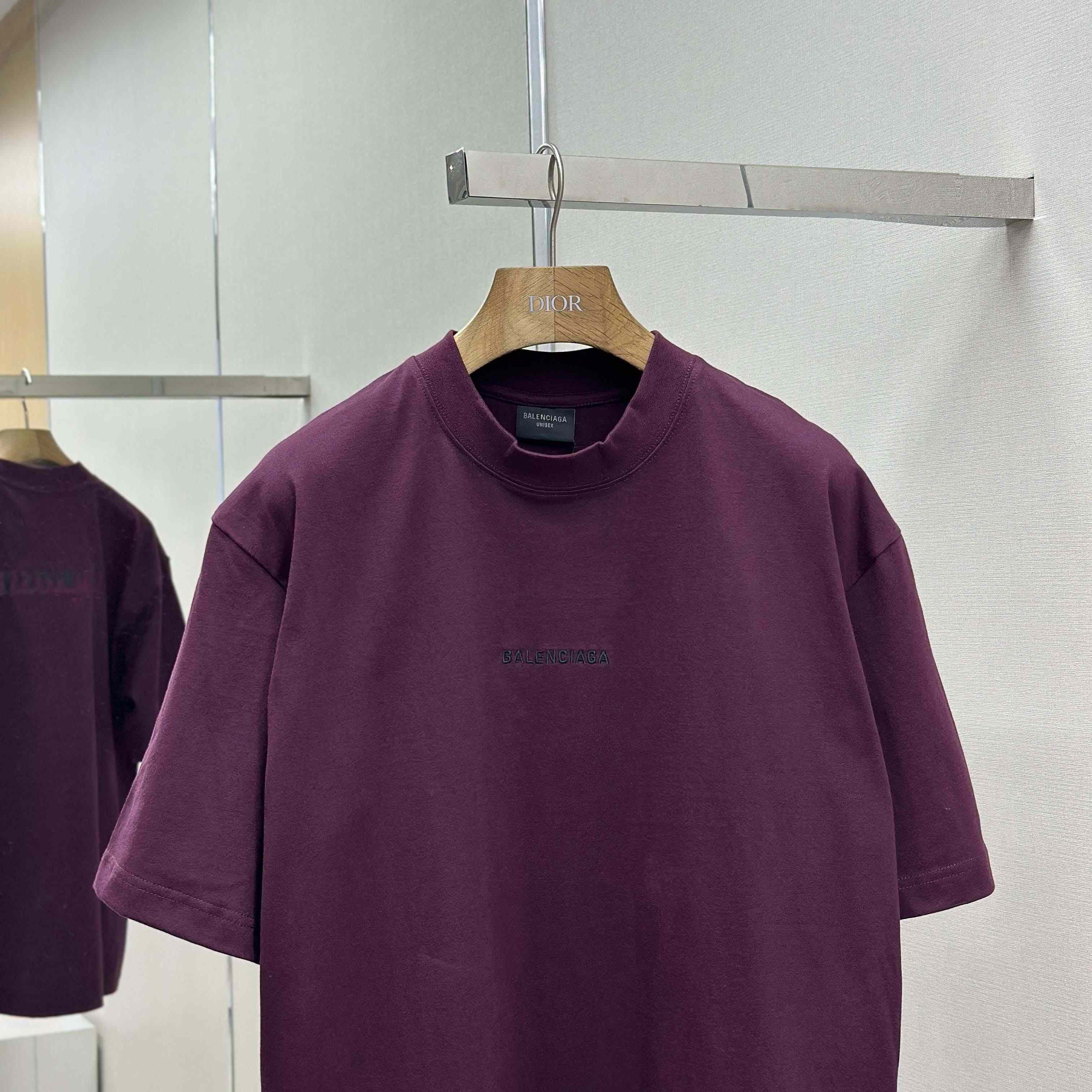 Balenciaga Unisex Medium-fit T-shirt In Vintage-jersey - DesignerGu