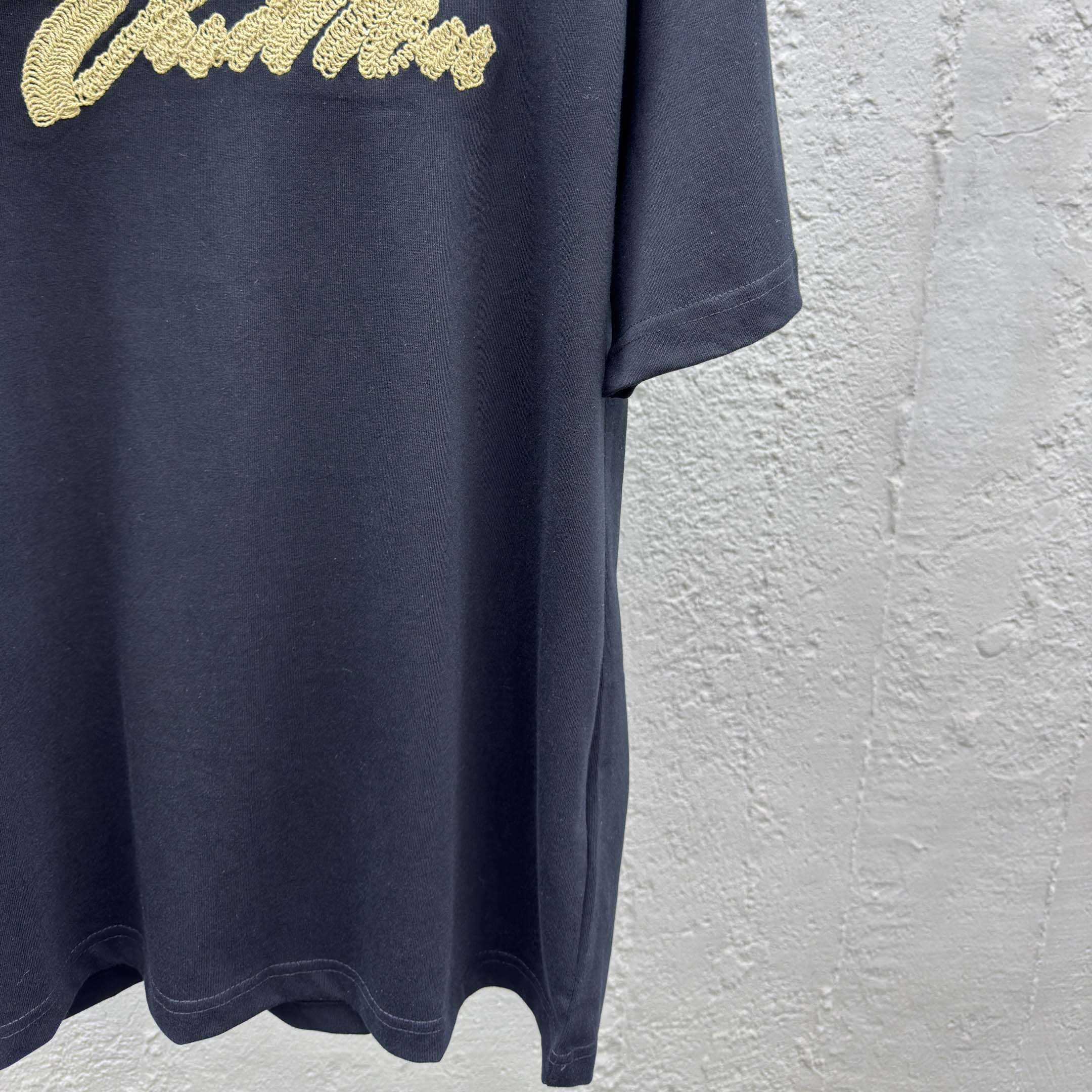 Louis Vuitton Embroidered Signature T-Shirt   1AHW92 - DesignerGu