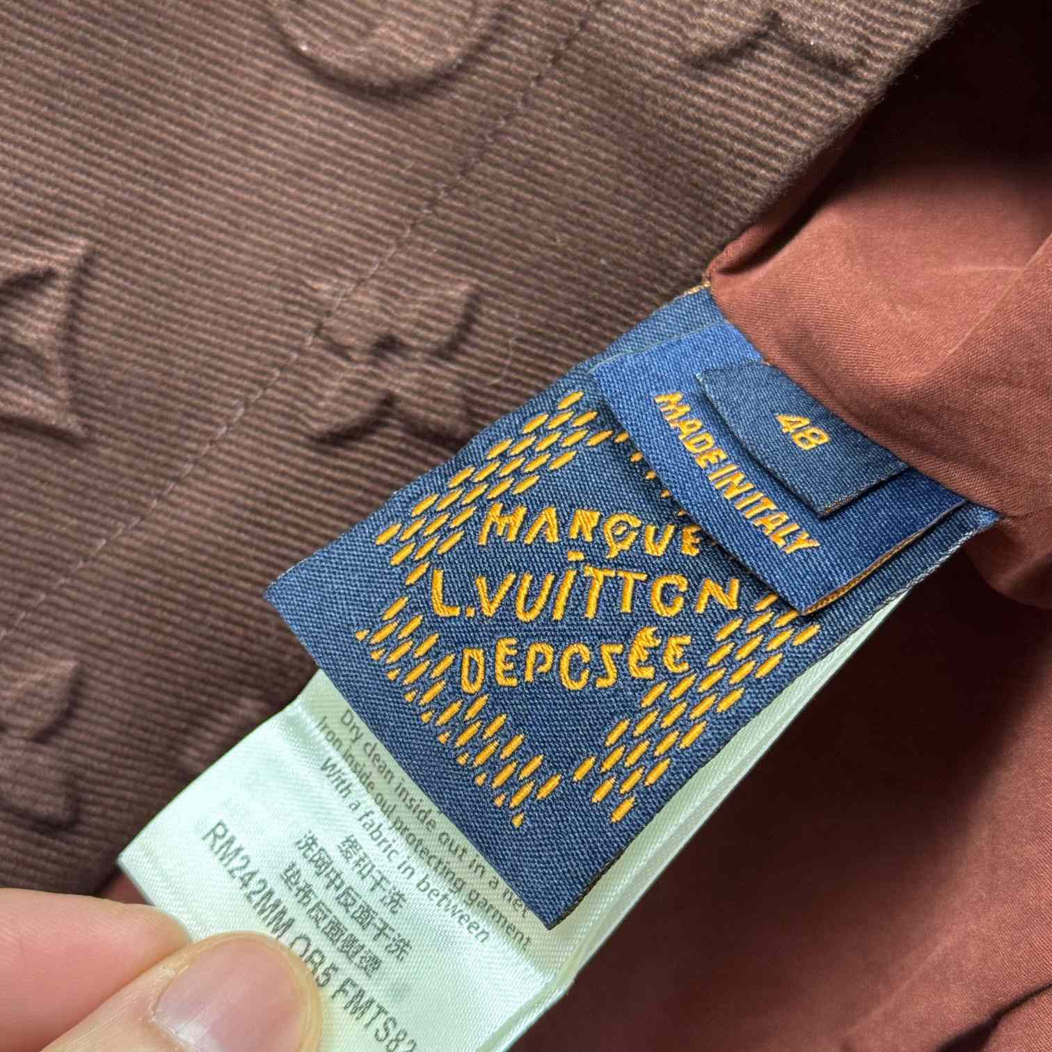 Louis Vuitton Monogram Embossed Overshirt   1AHBF1 - DesignerGu