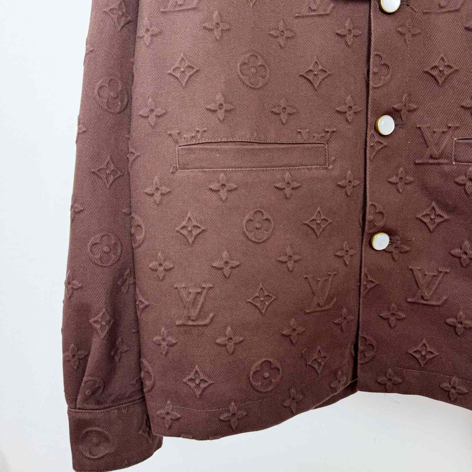 Louis Vuitton Monogram Embossed Overshirt   1AHBF1 - DesignerGu