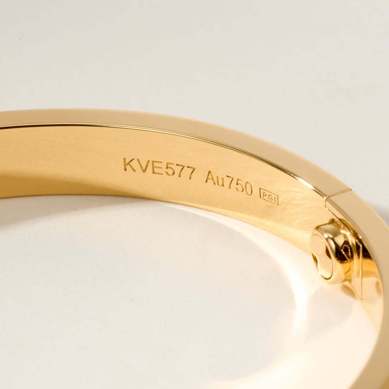 Cartier Bracelets  - DesignerGu