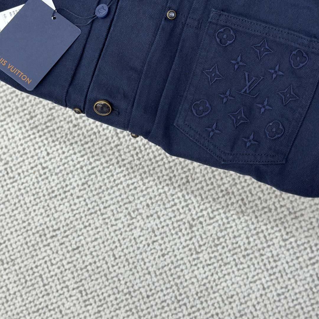 Louis Vuitton Garment-Dyed Denim Type II Trucker Jacket   1AHUY5 - DesignerGu