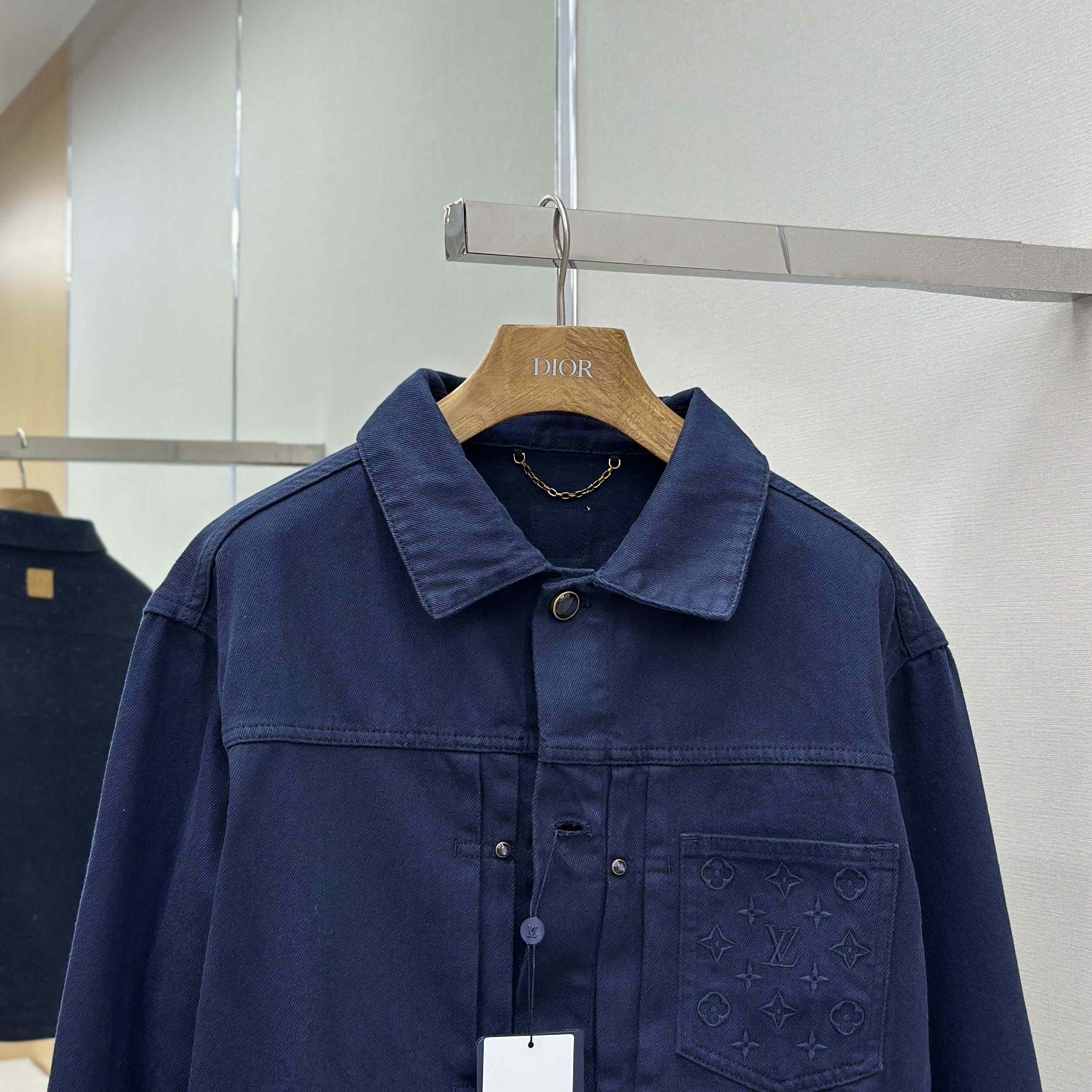 Louis Vuitton Garment-Dyed Denim Type II Trucker Jacket   1AHUY5 - DesignerGu
