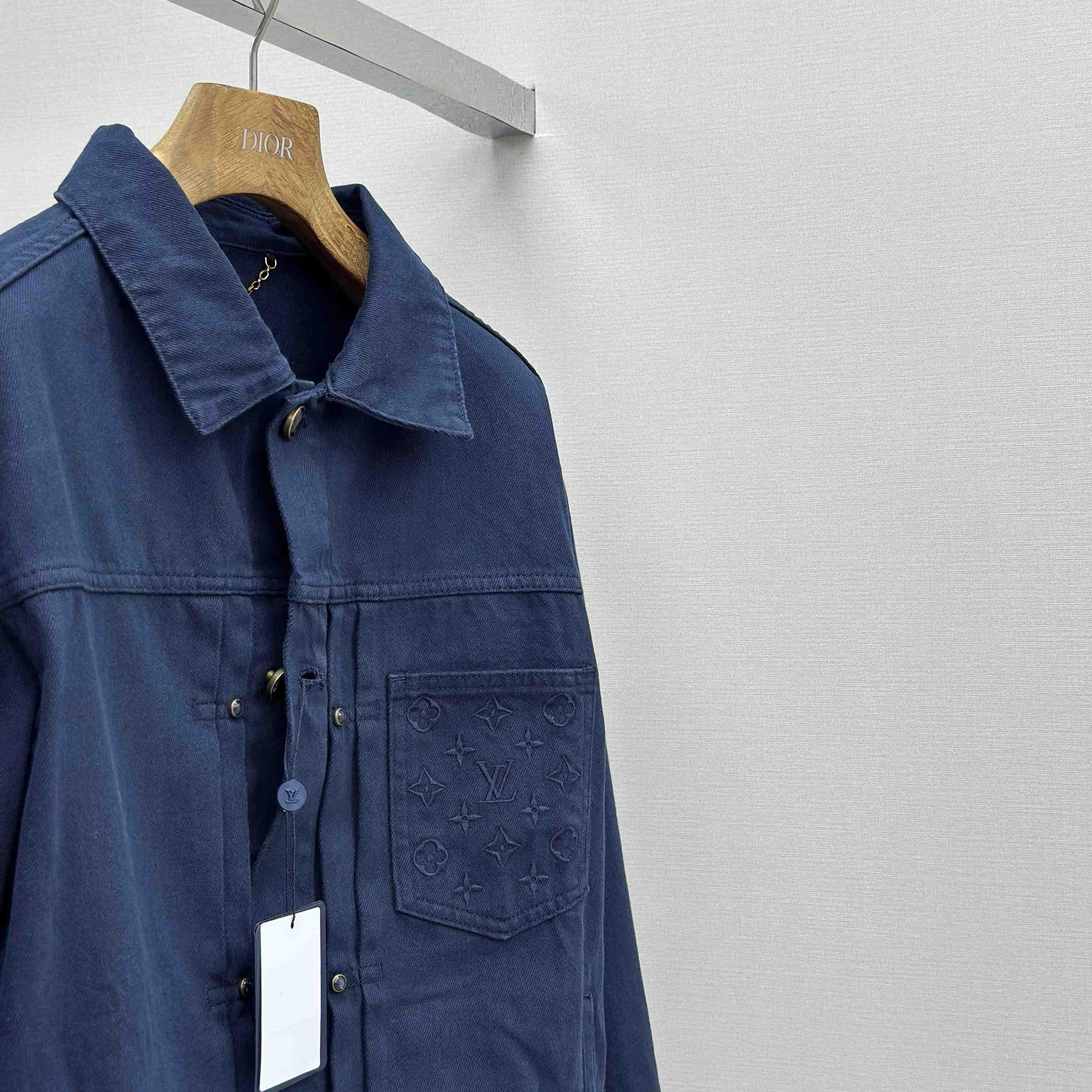 Louis Vuitton Garment-Dyed Denim Type II Trucker Jacket   1AHUY5 - DesignerGu