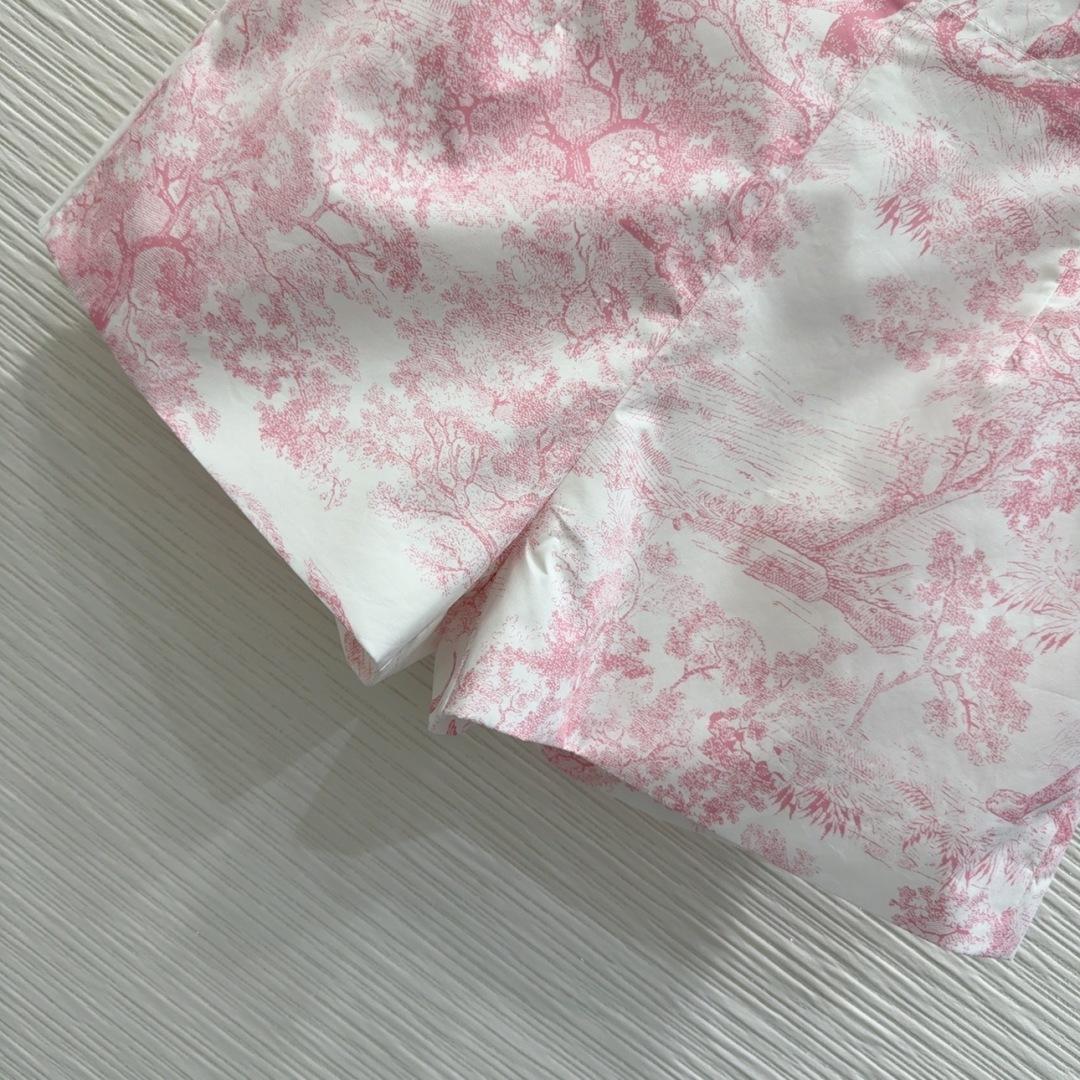 Dior Women's Shorts - DesignerGu