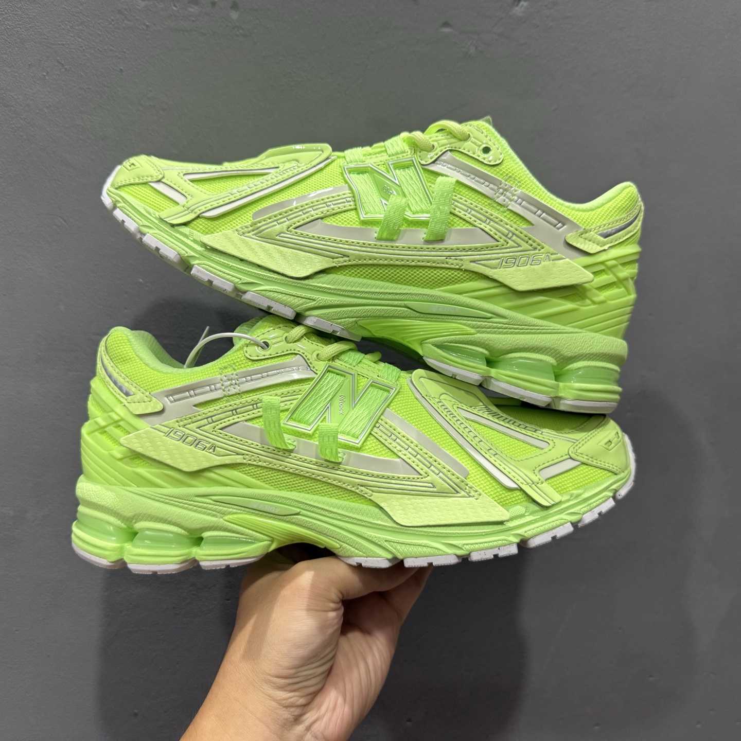New Balance 1906 Sneakers - DesignerGu