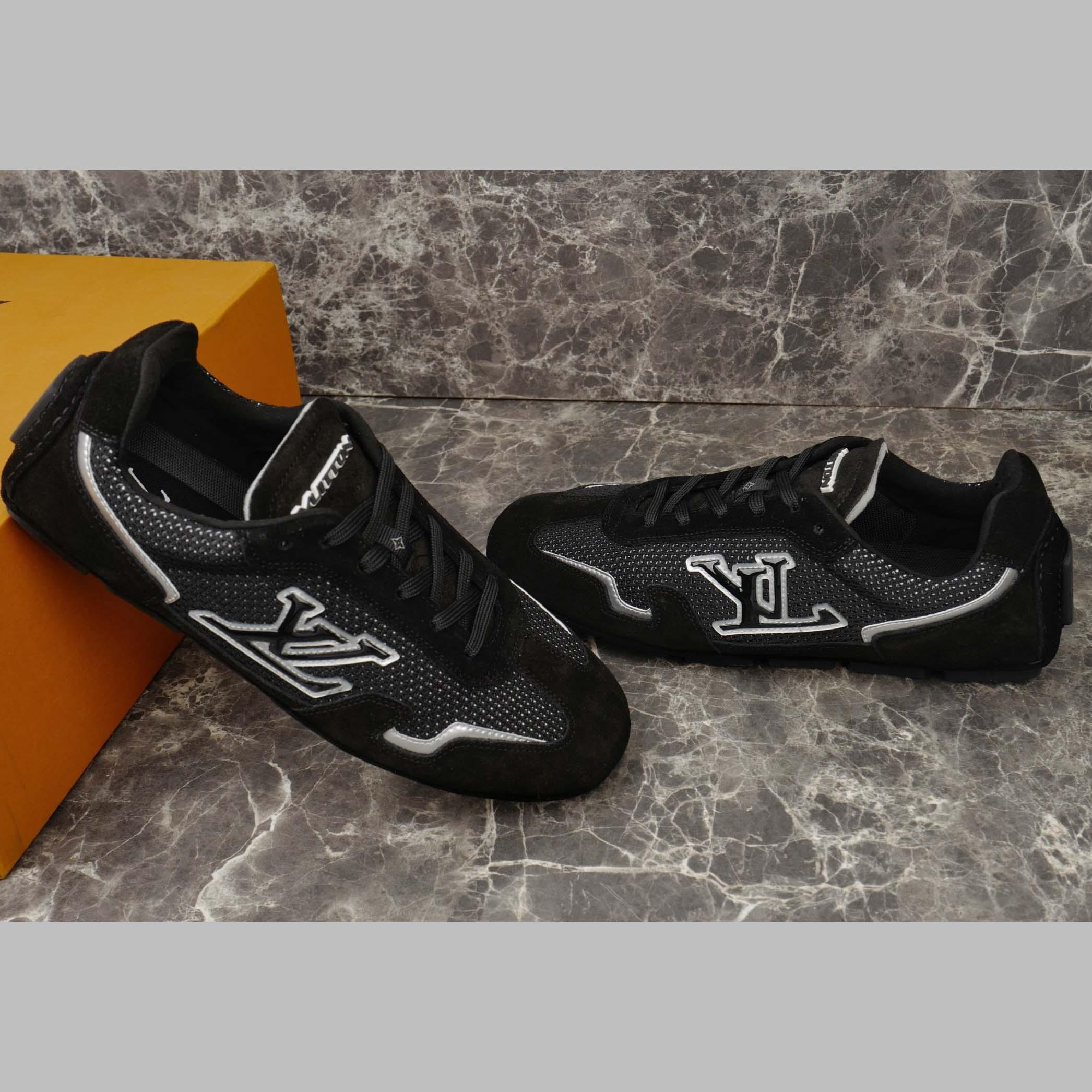 Louis Vuitton LV Rally Sneaker   1AHTZI - DesignerGu