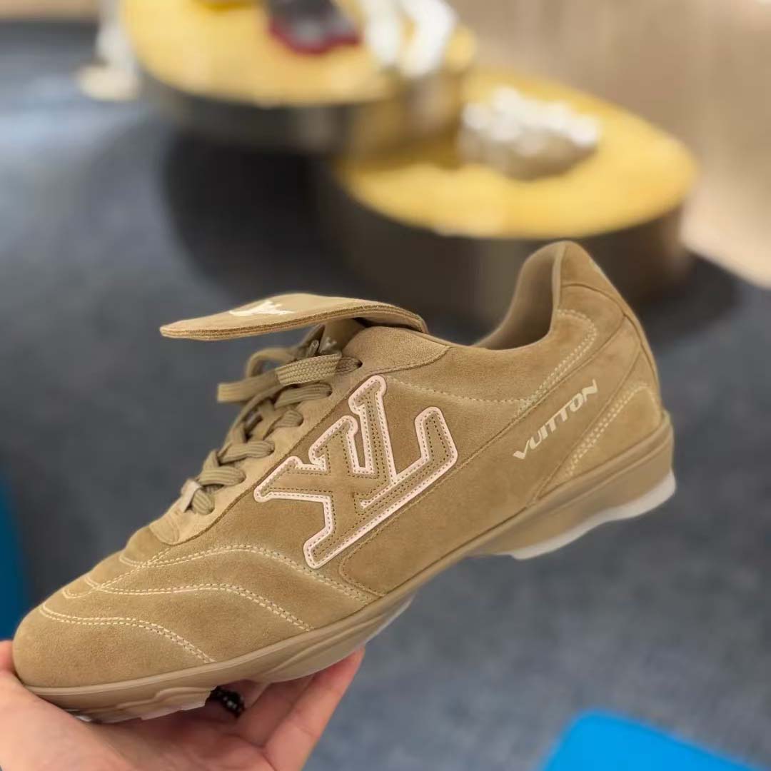 Louis Vuitton LV Footprint Soccer   1AHTXG - DesignerGu
